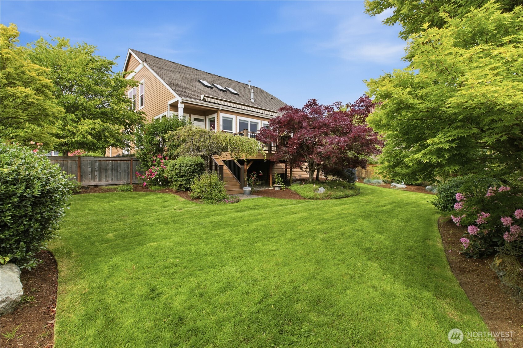 1828 Mariner Circle NE