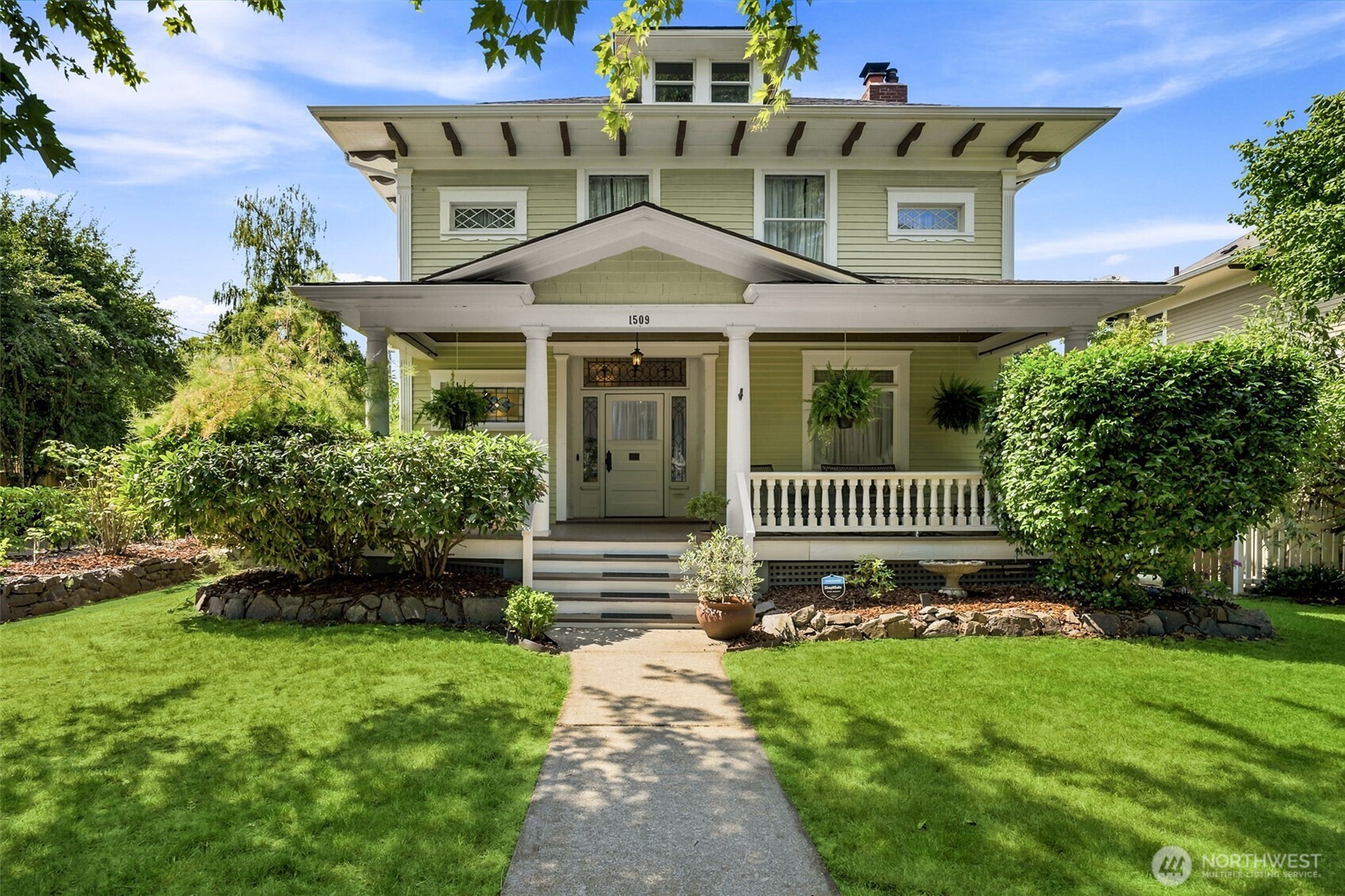 1509 N 5th Street