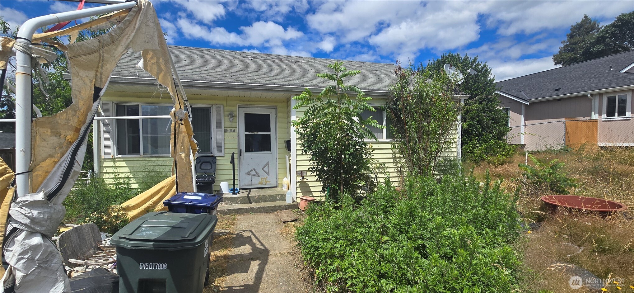 2009 E 35th Street