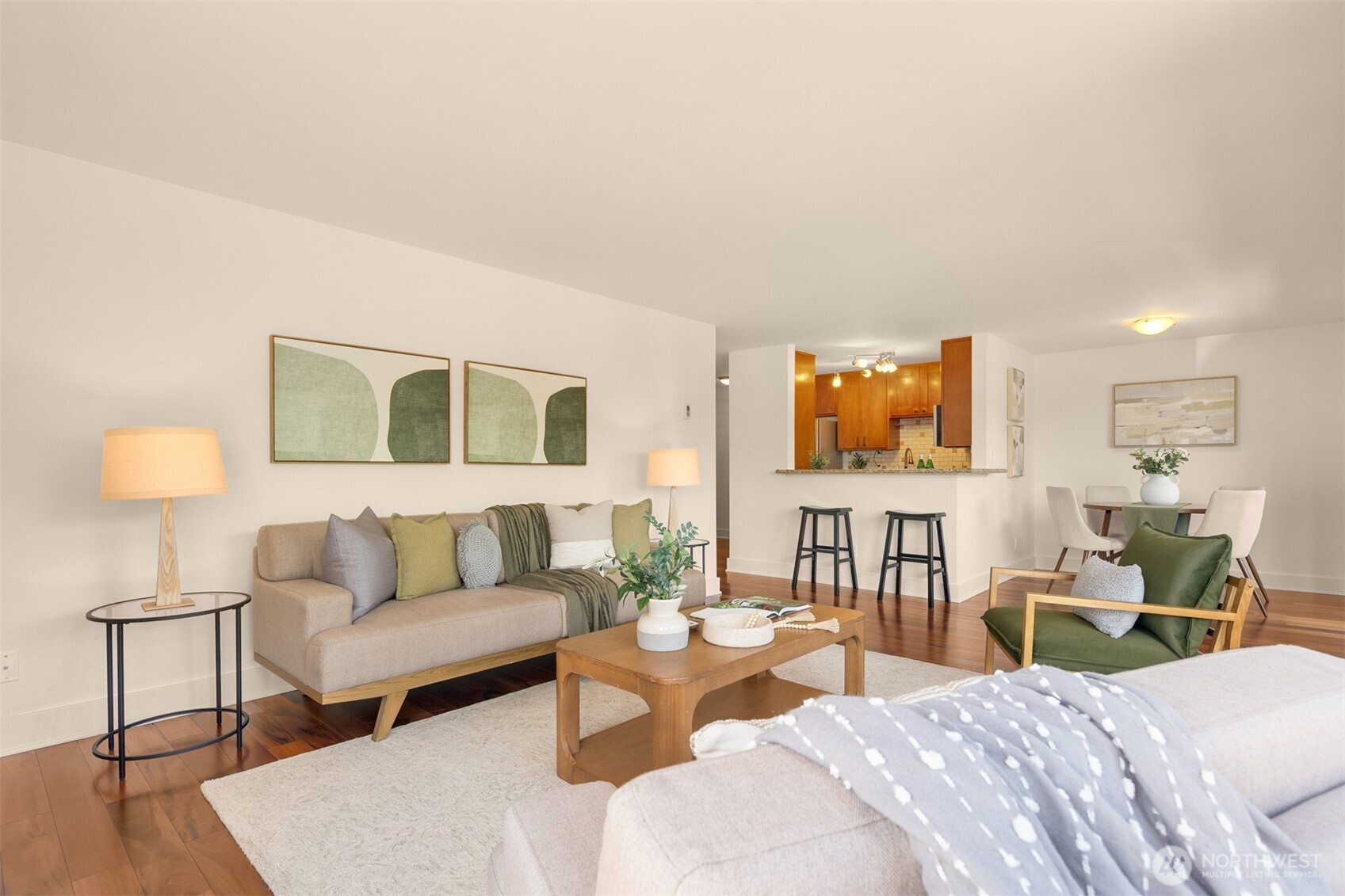 1717 5th Avenue N #101, Seattle, WA 98109, photo 5 of 27