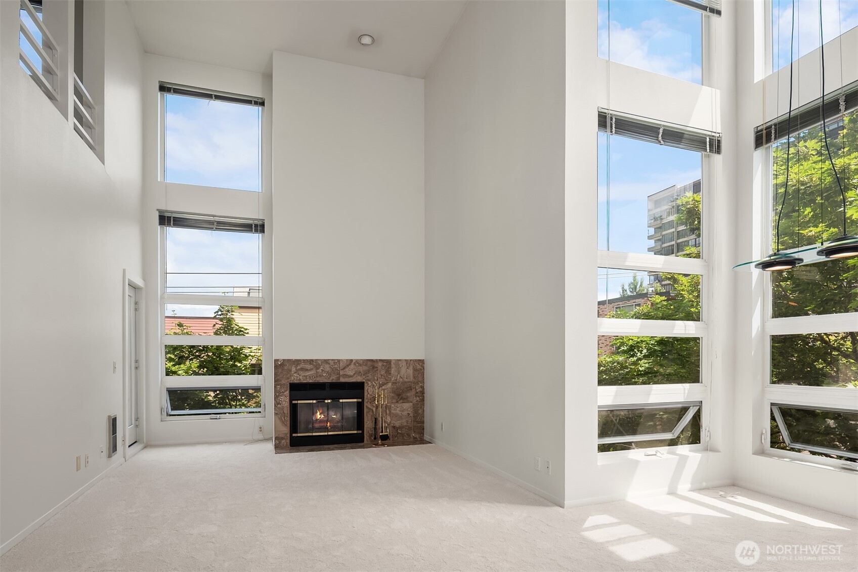 535 Summit Avenue E #403, Seattle, WA 98102, photo 3 of 29