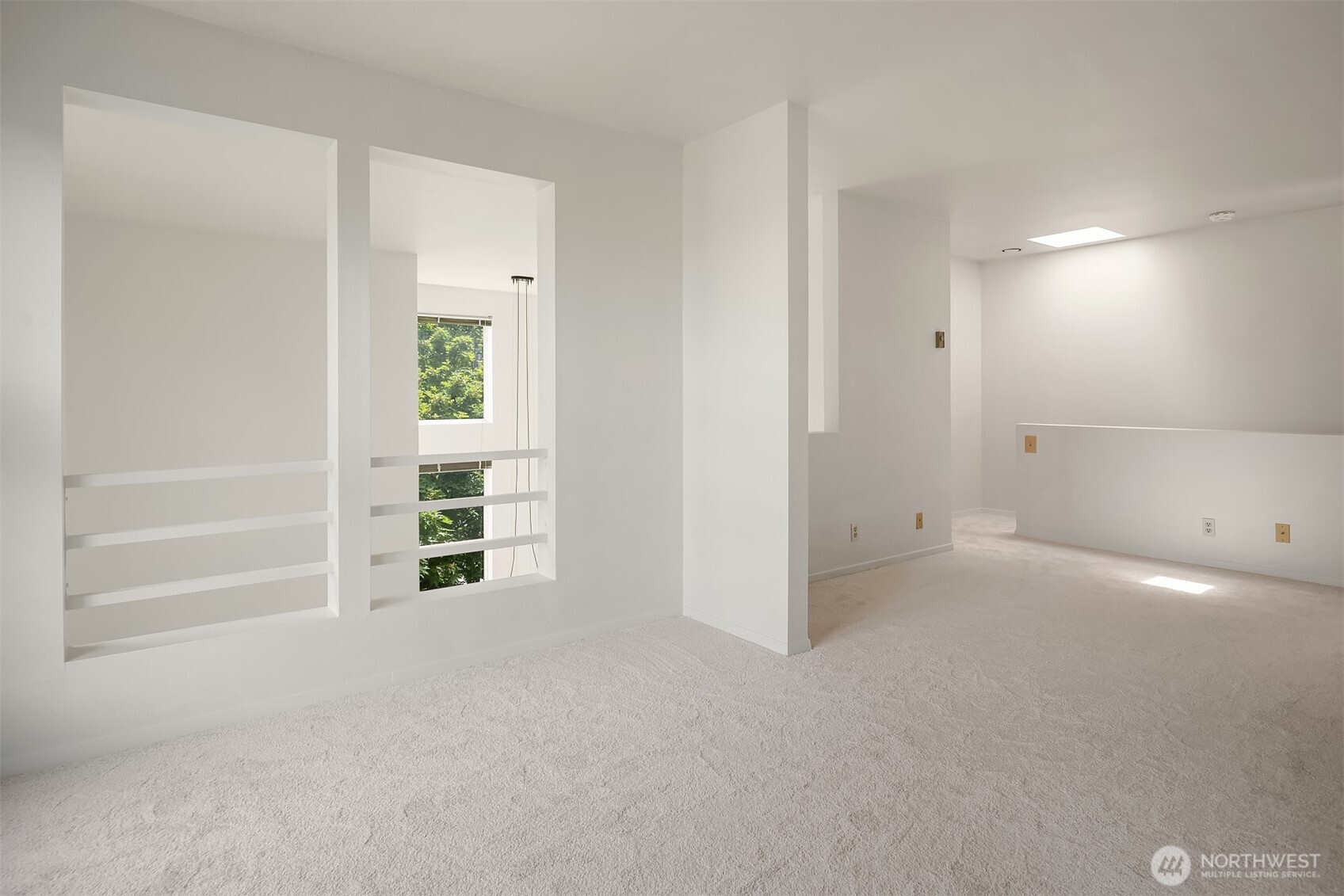 535 Summit Avenue E #403, Seattle, WA 98102, photo 5 of 29
