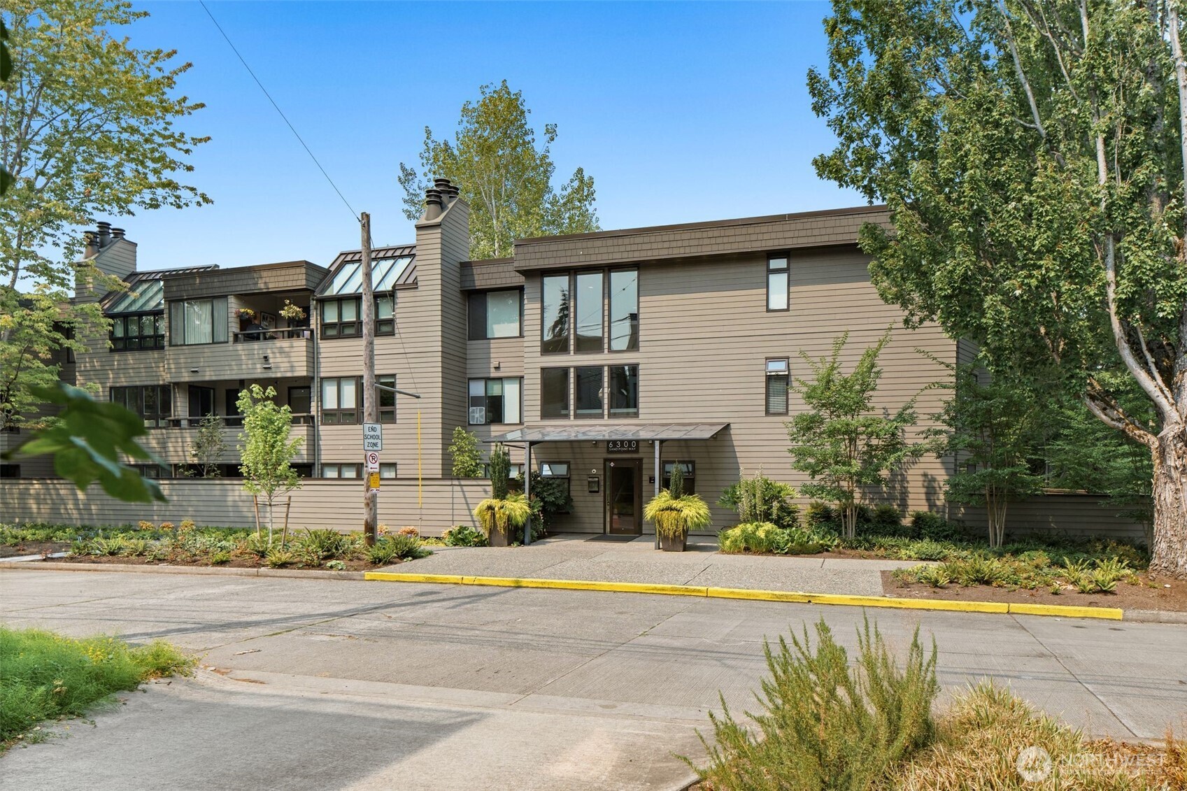 6300 Sand Point Way NE #306, Seattle, WA 98115, photo 3 of 22