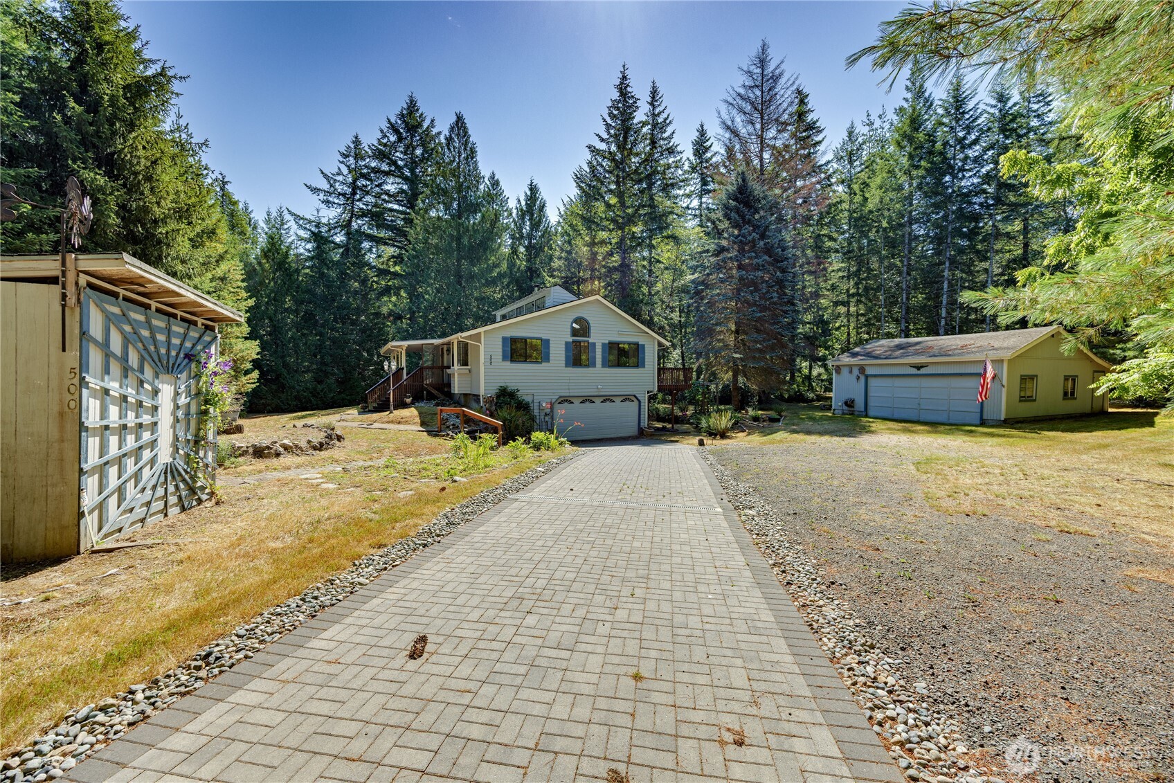 500 Mallard Lane NW