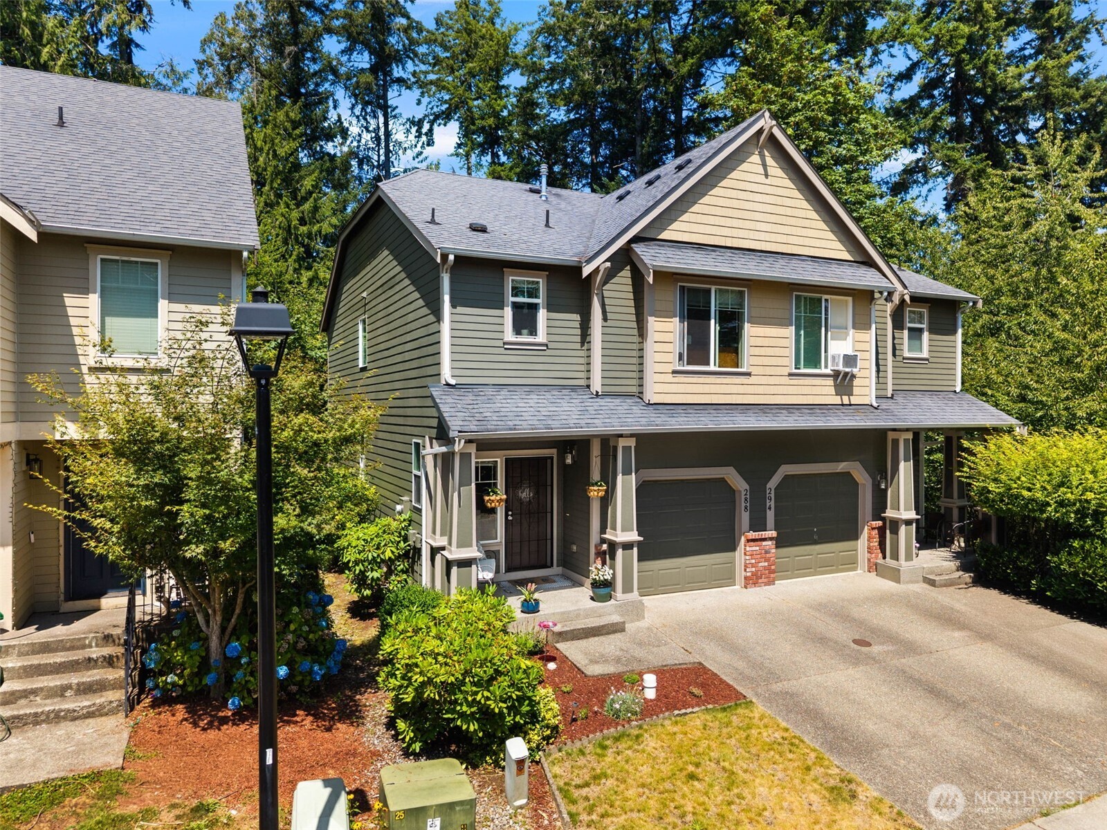 288 NE Fallon Court