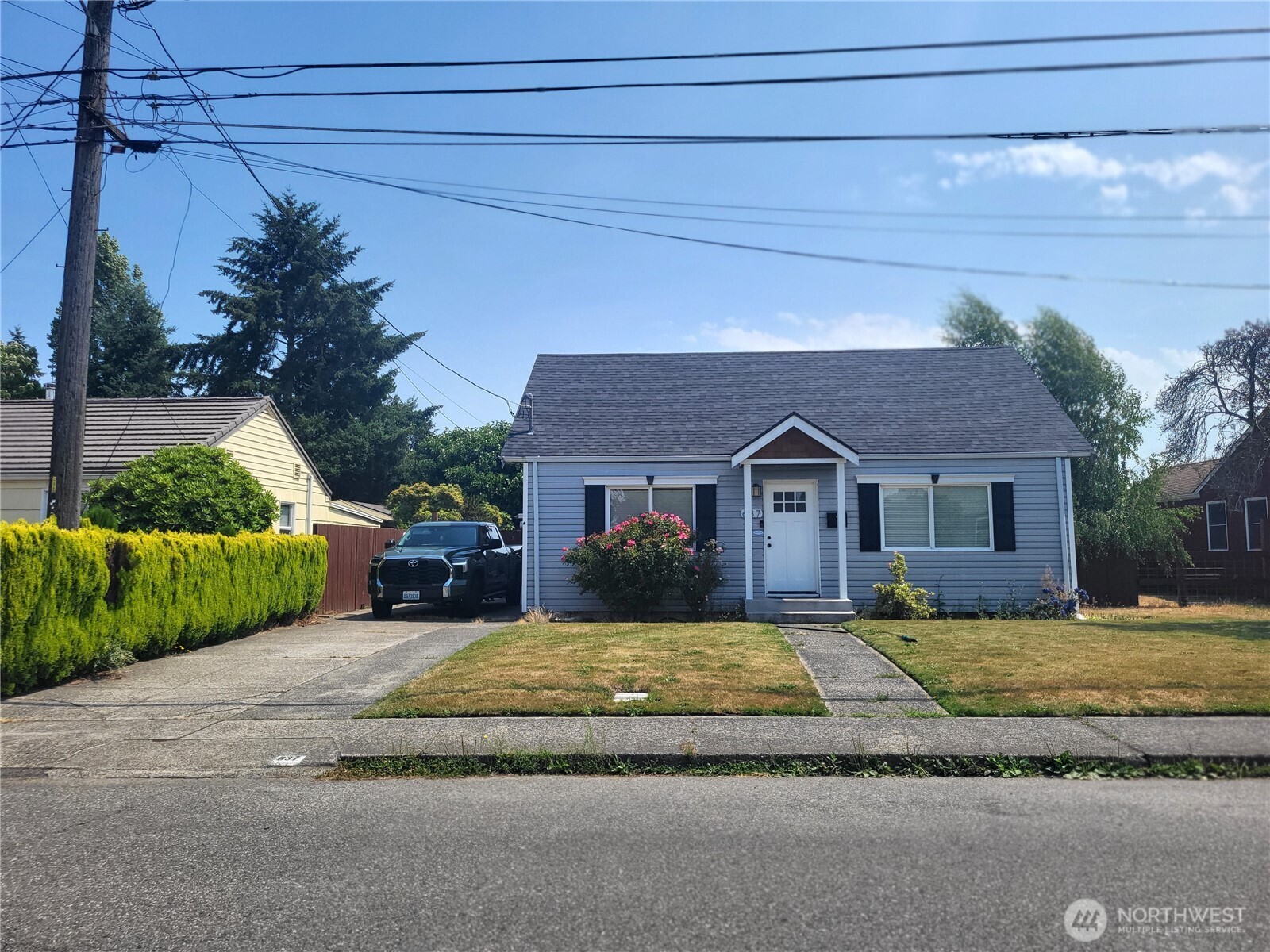 637 MacArthur Street