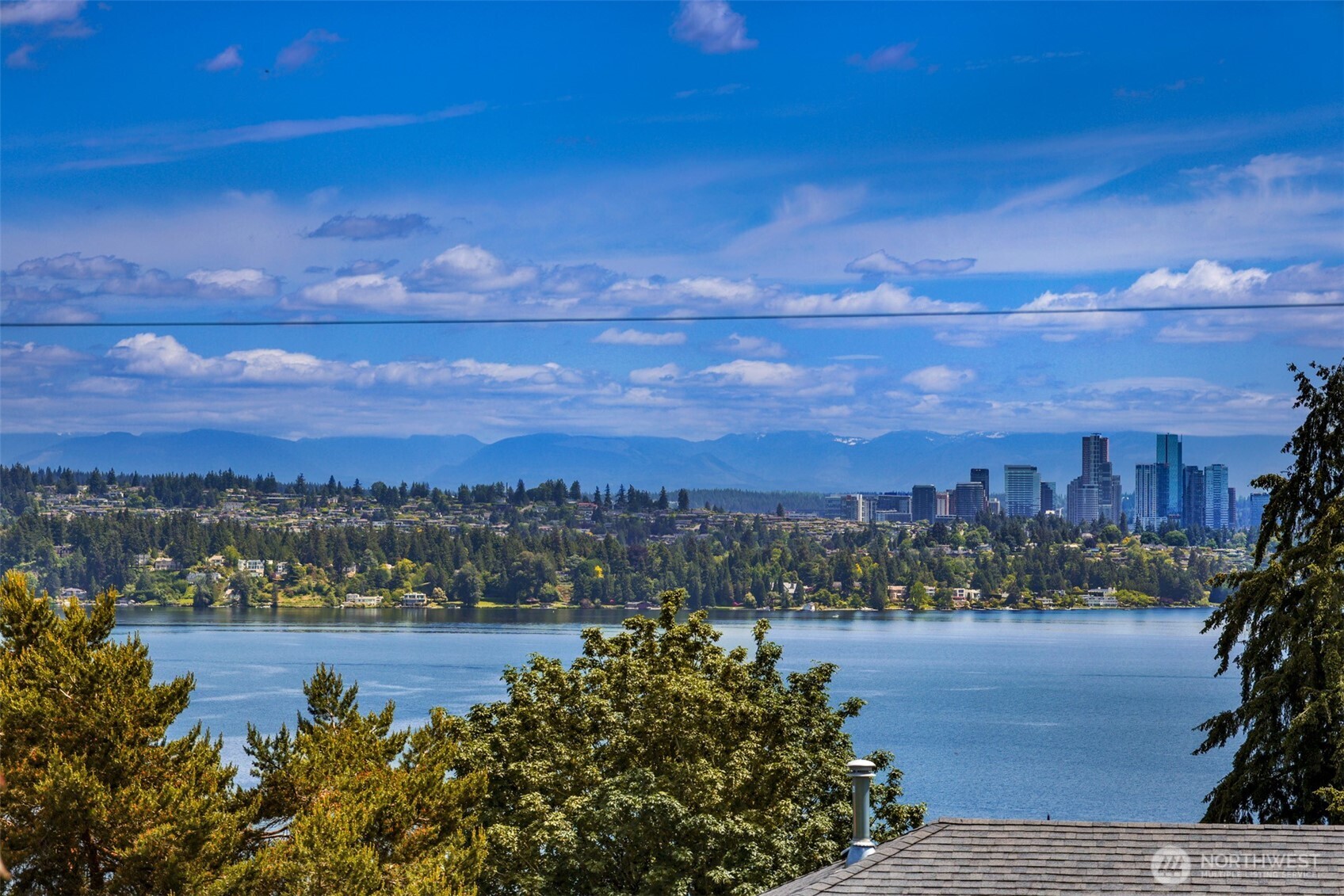 1515 37th Avenue
