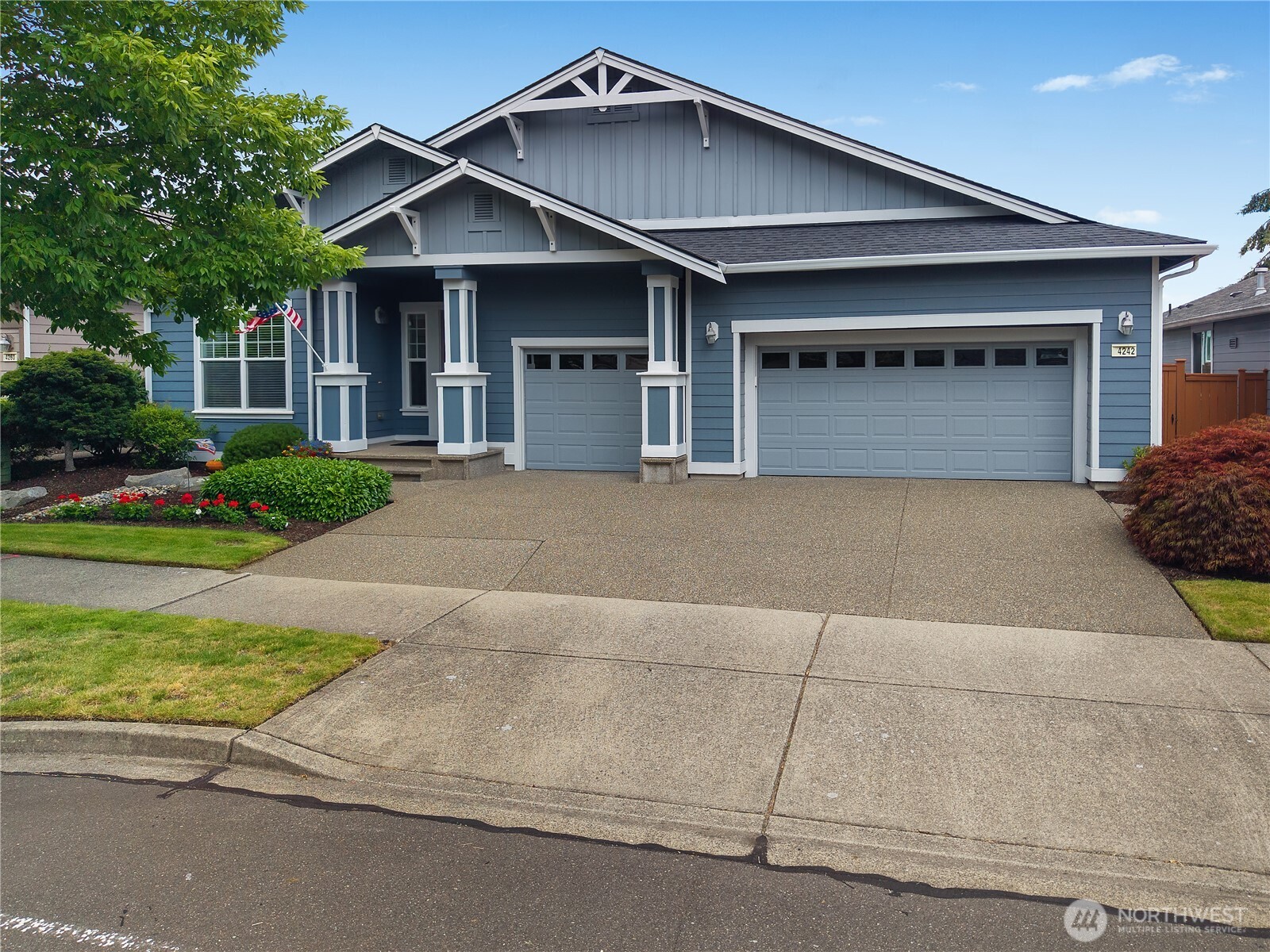 4242 Vashon Drive NE