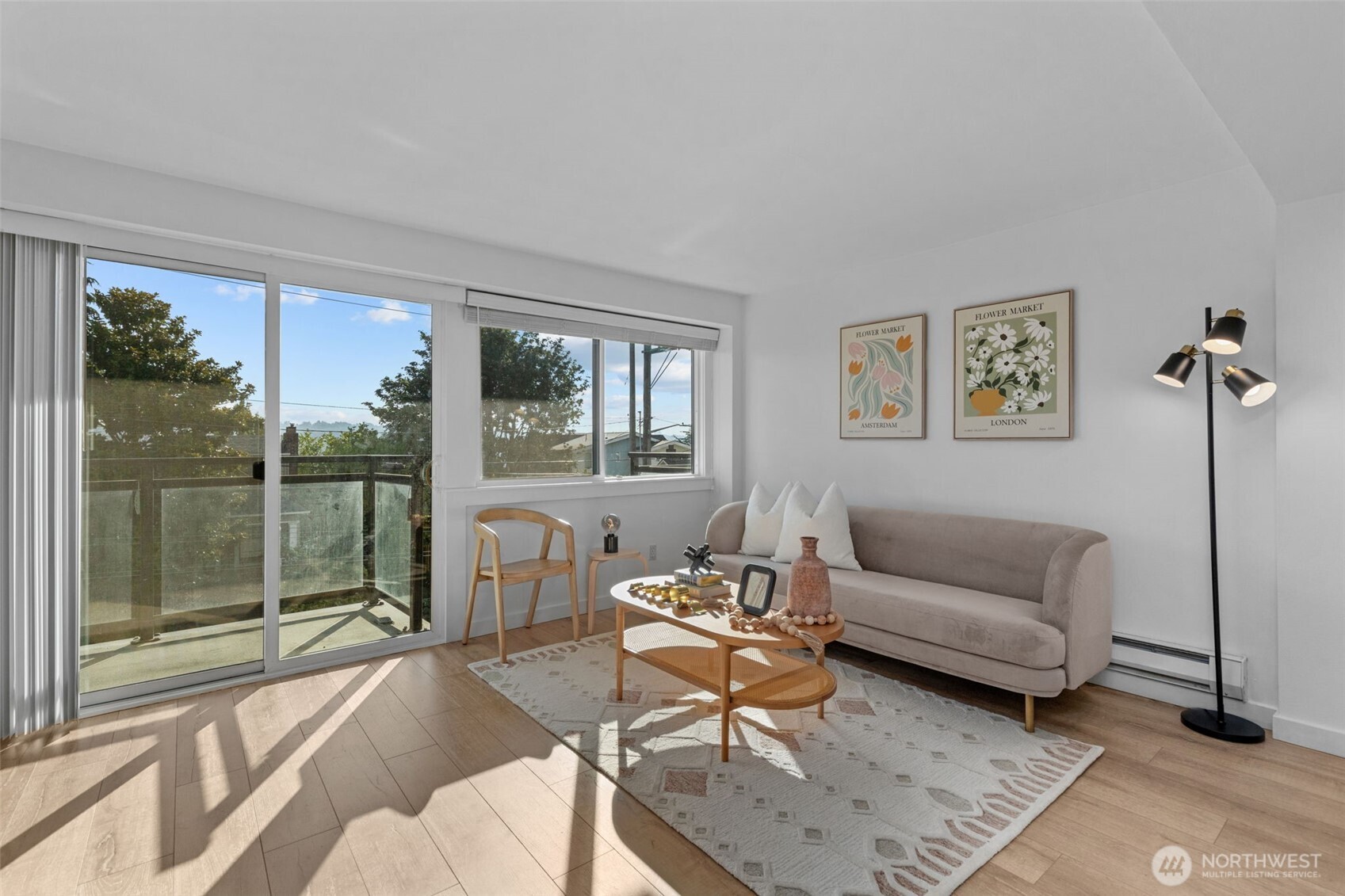1601 Taylor Avenue N #303, Seattle, WA 98109, photo 3 of 32