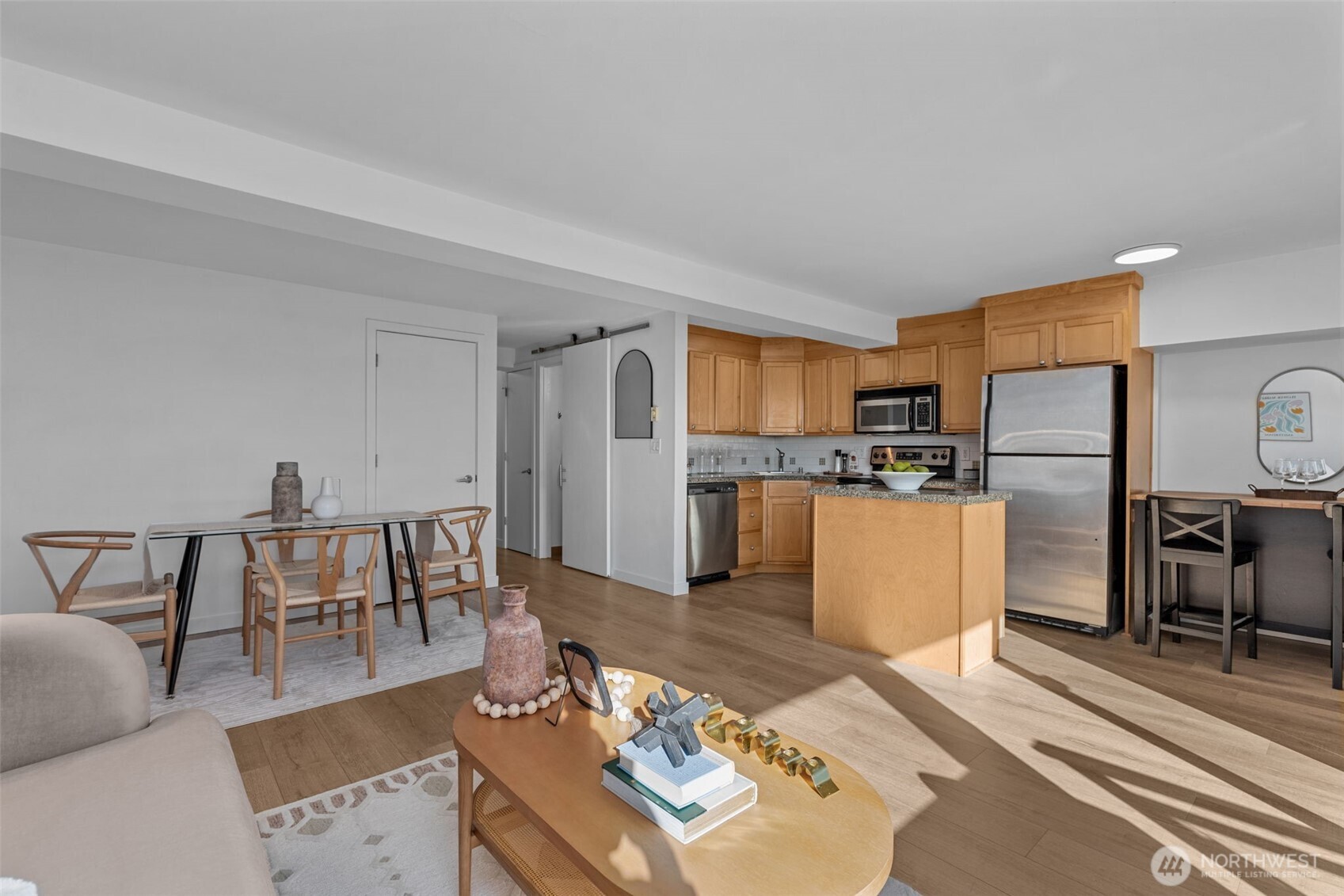 1601 Taylor Avenue N #303, Seattle, WA 98109, photo 5 of 32