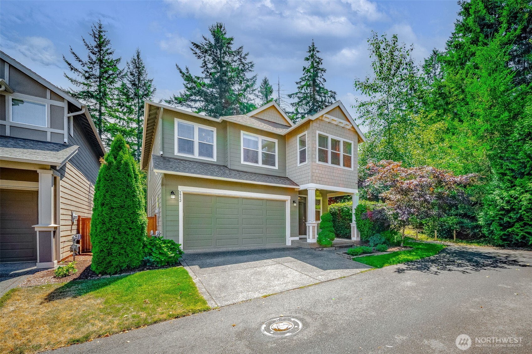 3952 Campus Willows Loop NE