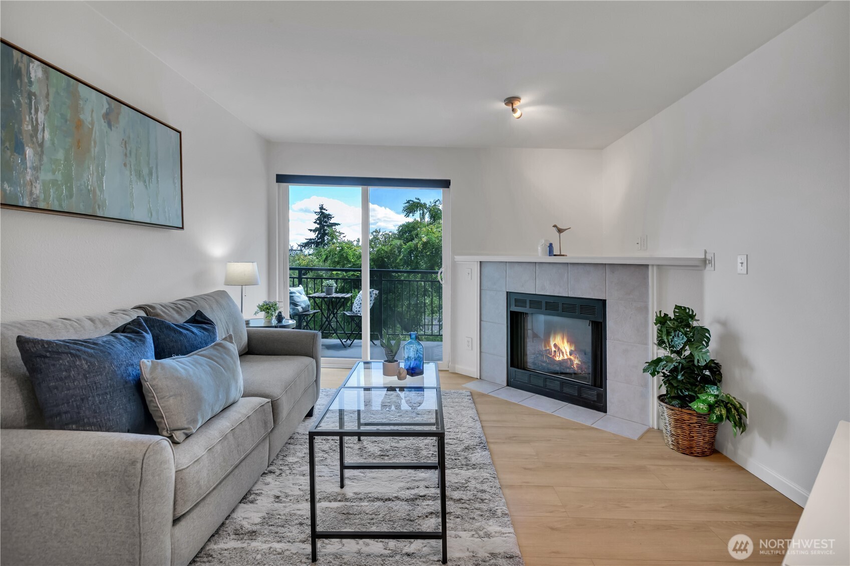 2512 E Madison Street #303, Seattle, WA 98112, photo 2 of 28