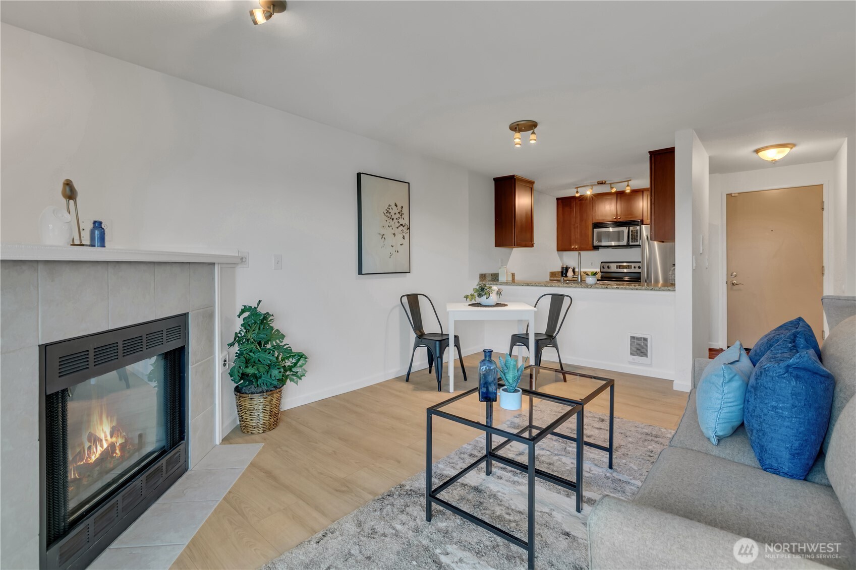 2512 E Madison Street #303, Seattle, WA 98112, photo 5 of 28