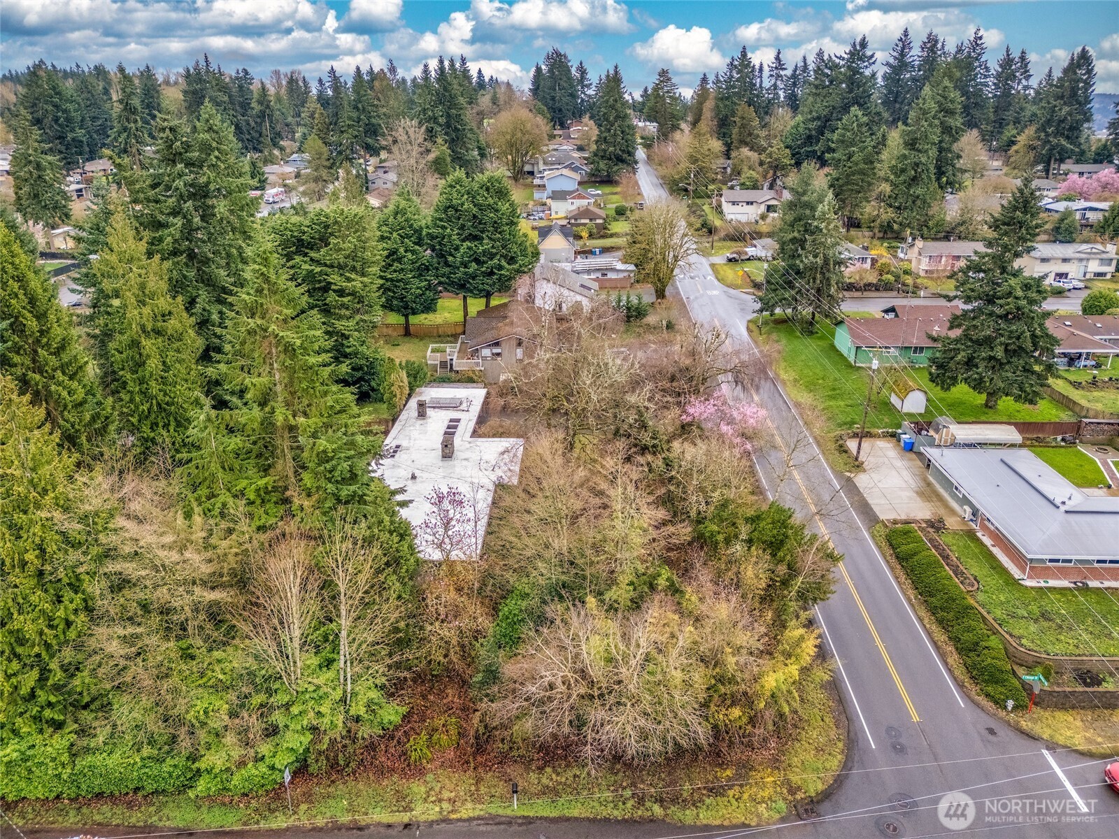 700 Reiten Road