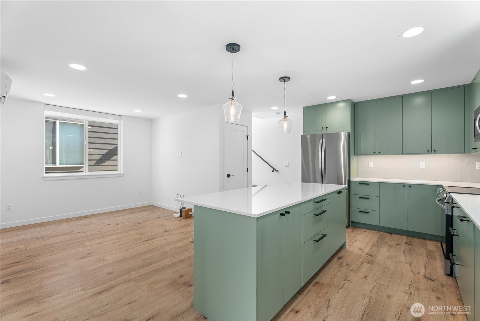 11824 31st Place NE, Seattle, WA 98125, photo 5 of 19