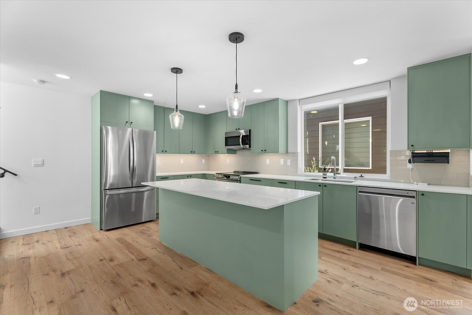 11824 31st Place NE, Seattle, WA 98125, photo 3 of 19