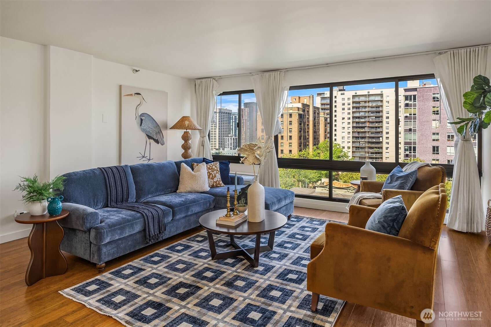 1120 Spring Street #602, Seattle, WA 98104, photo 5 of 38