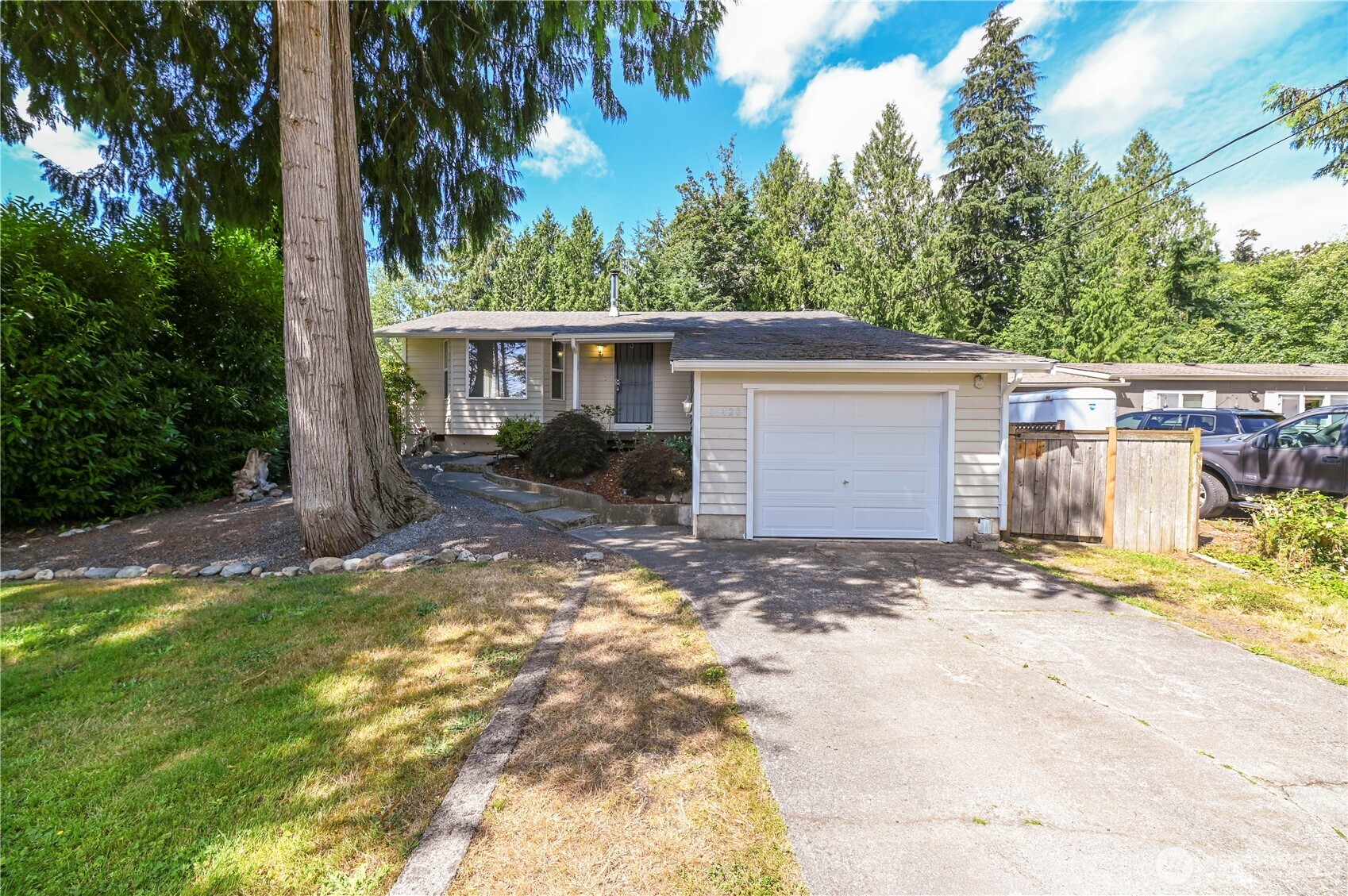16420 W Lake Goodwin Road