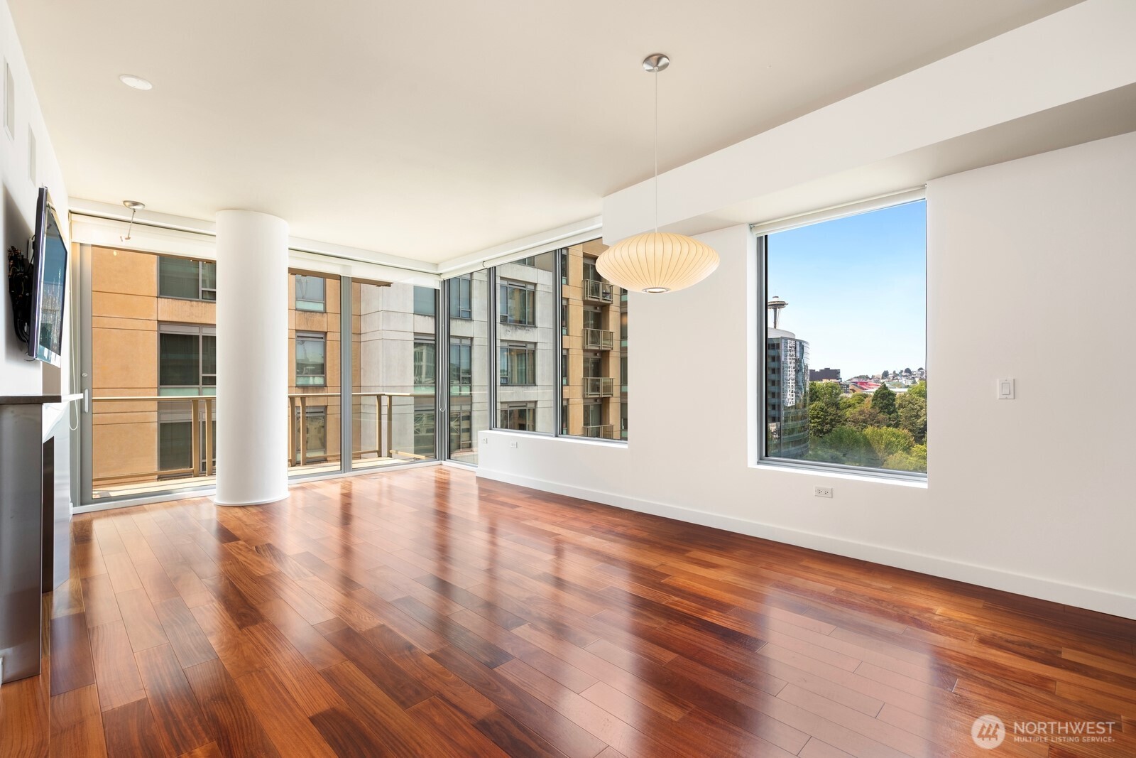 910 Lenora Street #S909, Seattle, WA 98121, photo 4 of 40