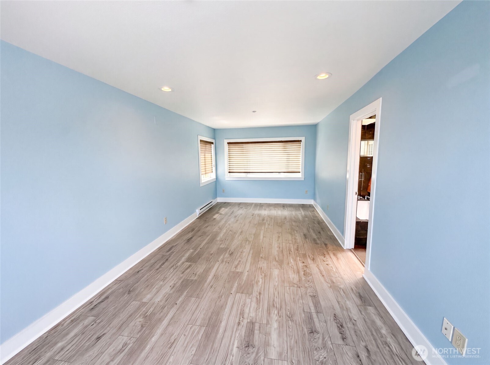 2325 Harbor Avenue SW #B2, Seattle, WA 98126, photo 4 of 23