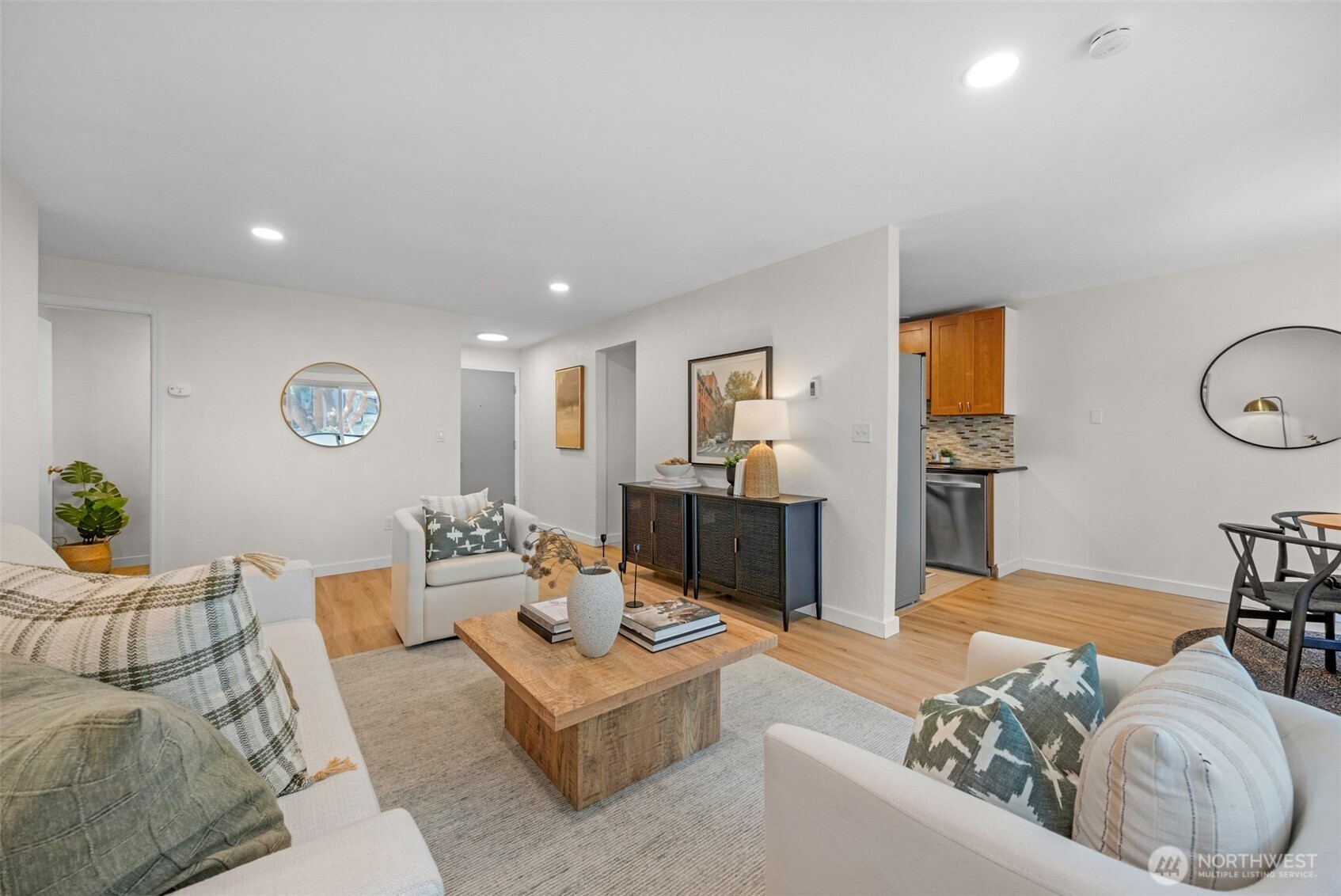 3711 26th Place W #105, Seattle, WA 98199, photo 3 of 19