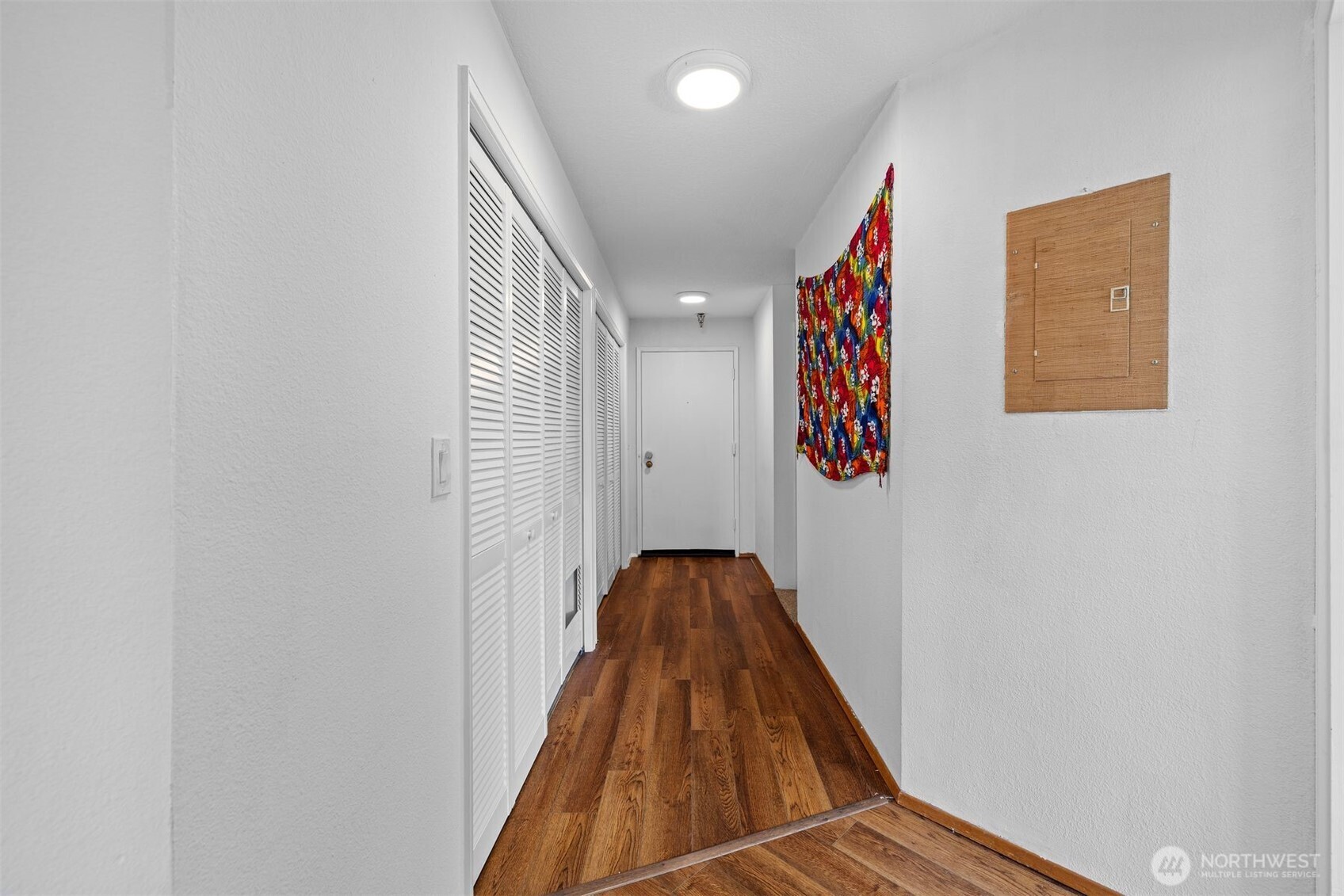 303 13th Avenue E #301, Seattle, WA 98102, photo 2 of 28