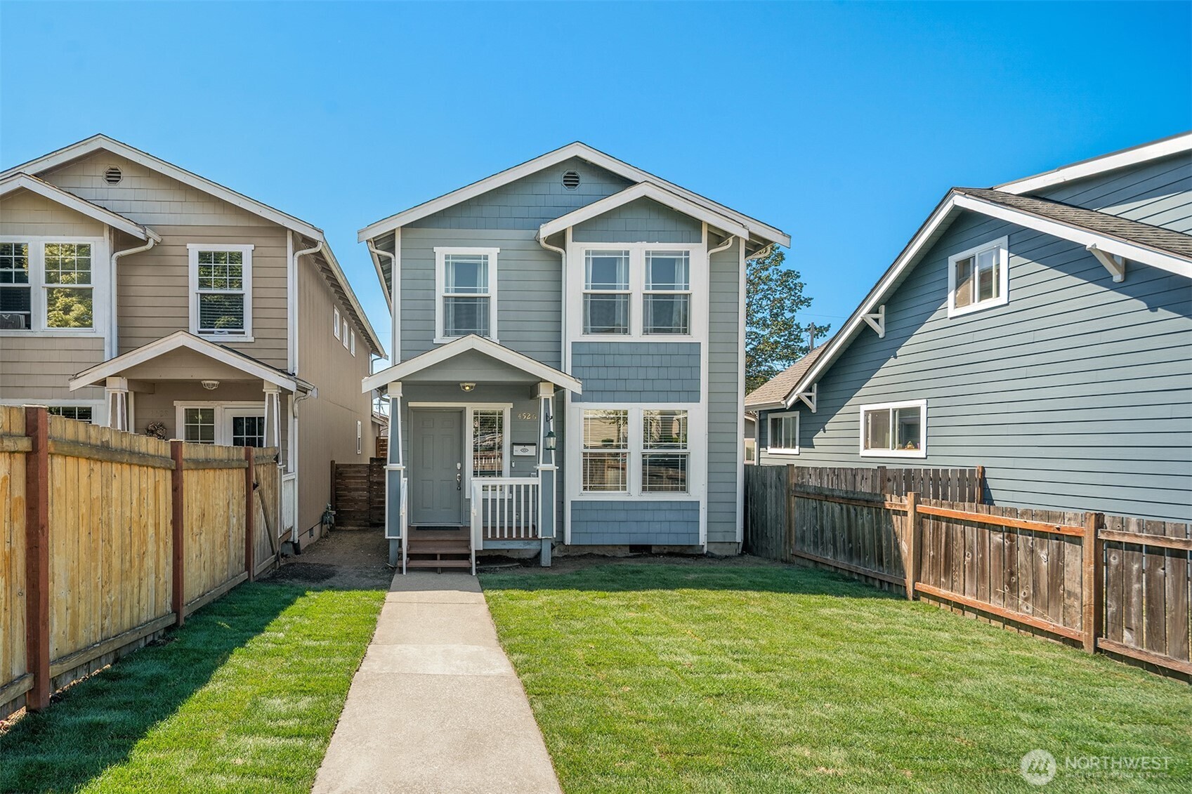 4526 S Warner