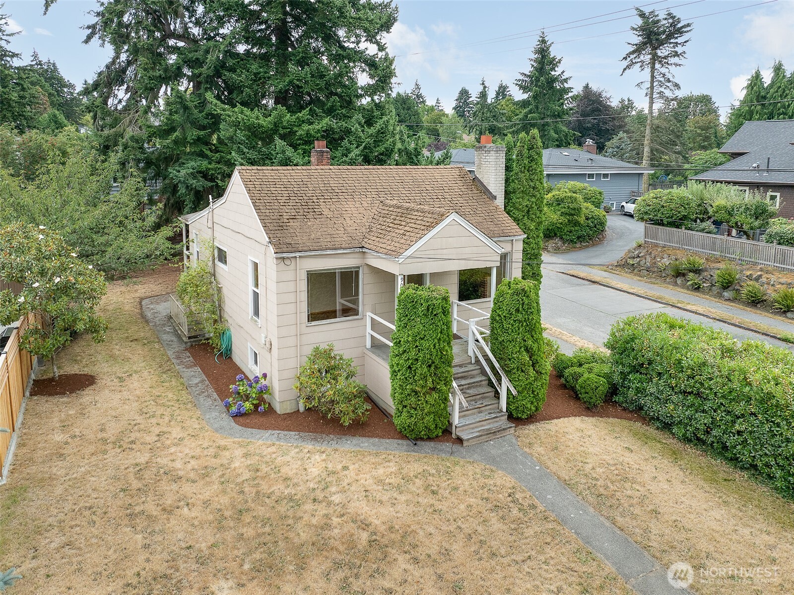 9002 2nd Avenue NE
