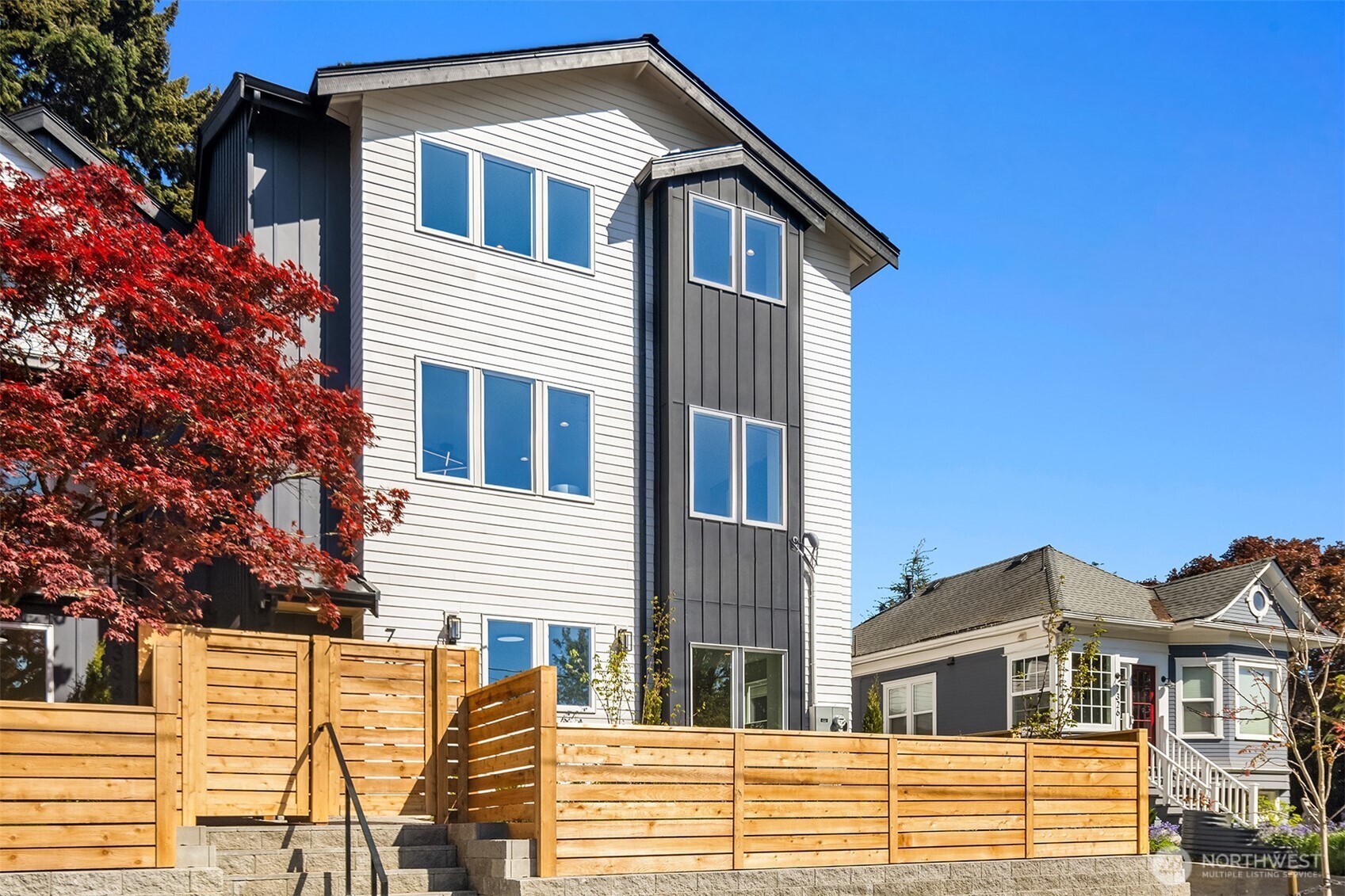 7332 25th Avenue NW, Seattle, WA 98117, photo 2 of 18