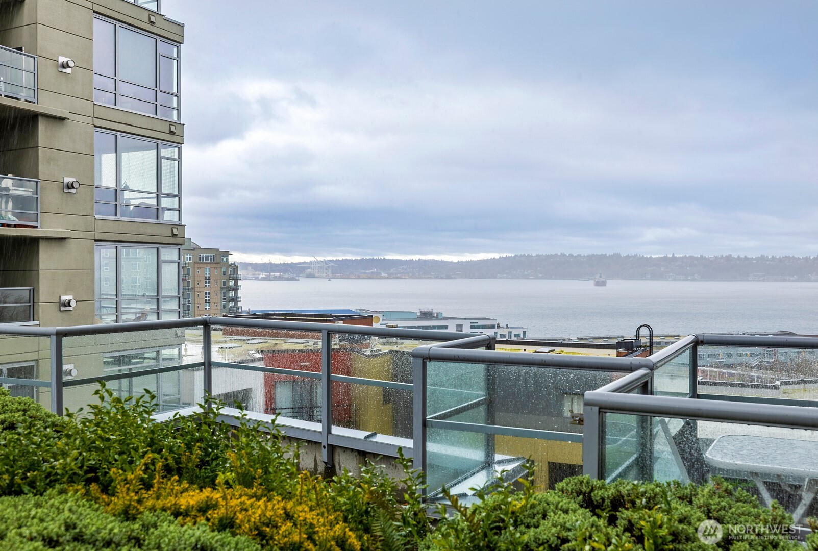 2929 1st Avenue #313, Seattle, WA 98121, photo 2 of 32