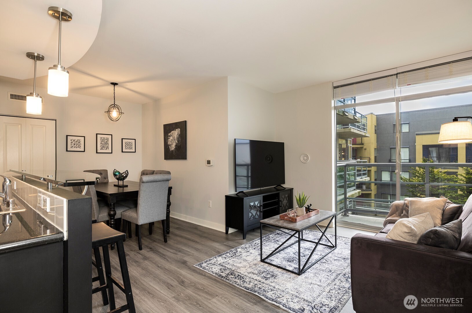 2929 1st Avenue #313, Seattle, WA 98121, photo 4 of 32