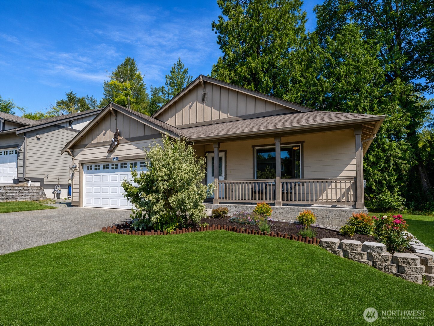 1551 E Gateway Heights Loop
