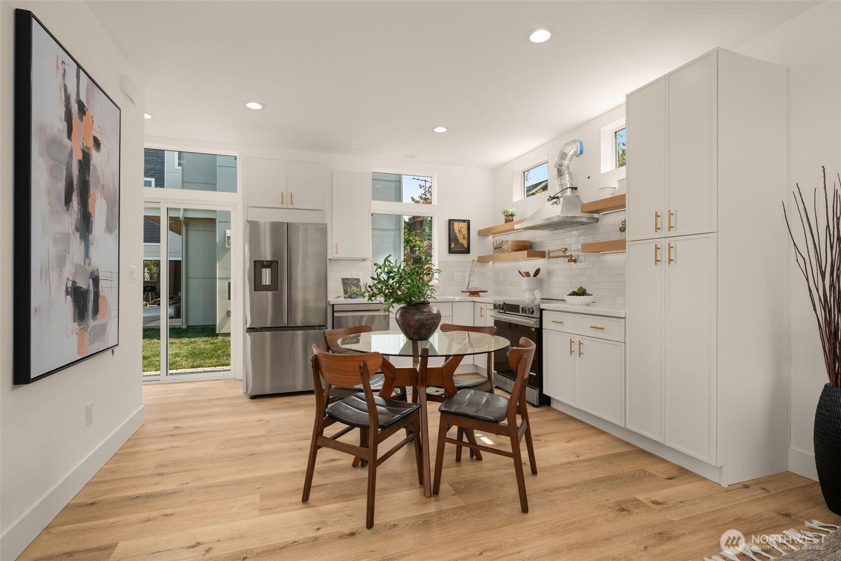 9251 Palatine Avenue N #C, Seattle, WA 98103, photo 5 of 27