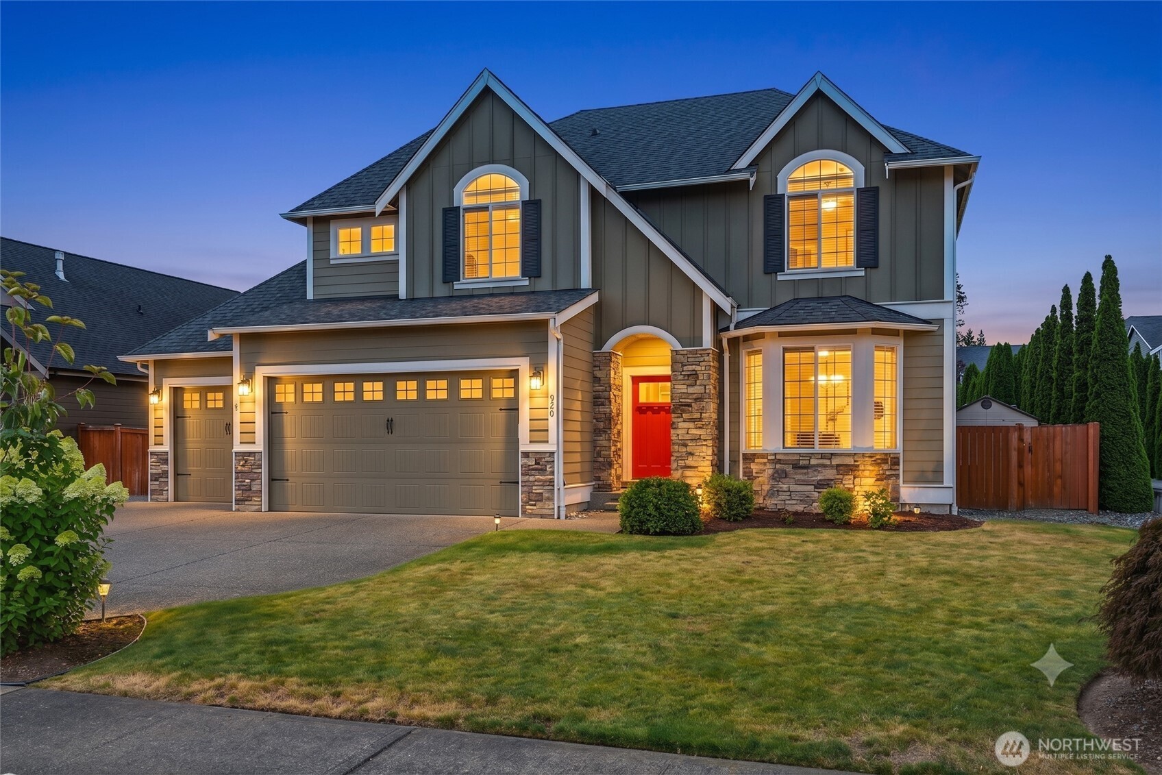 310 20th Street Pl SW