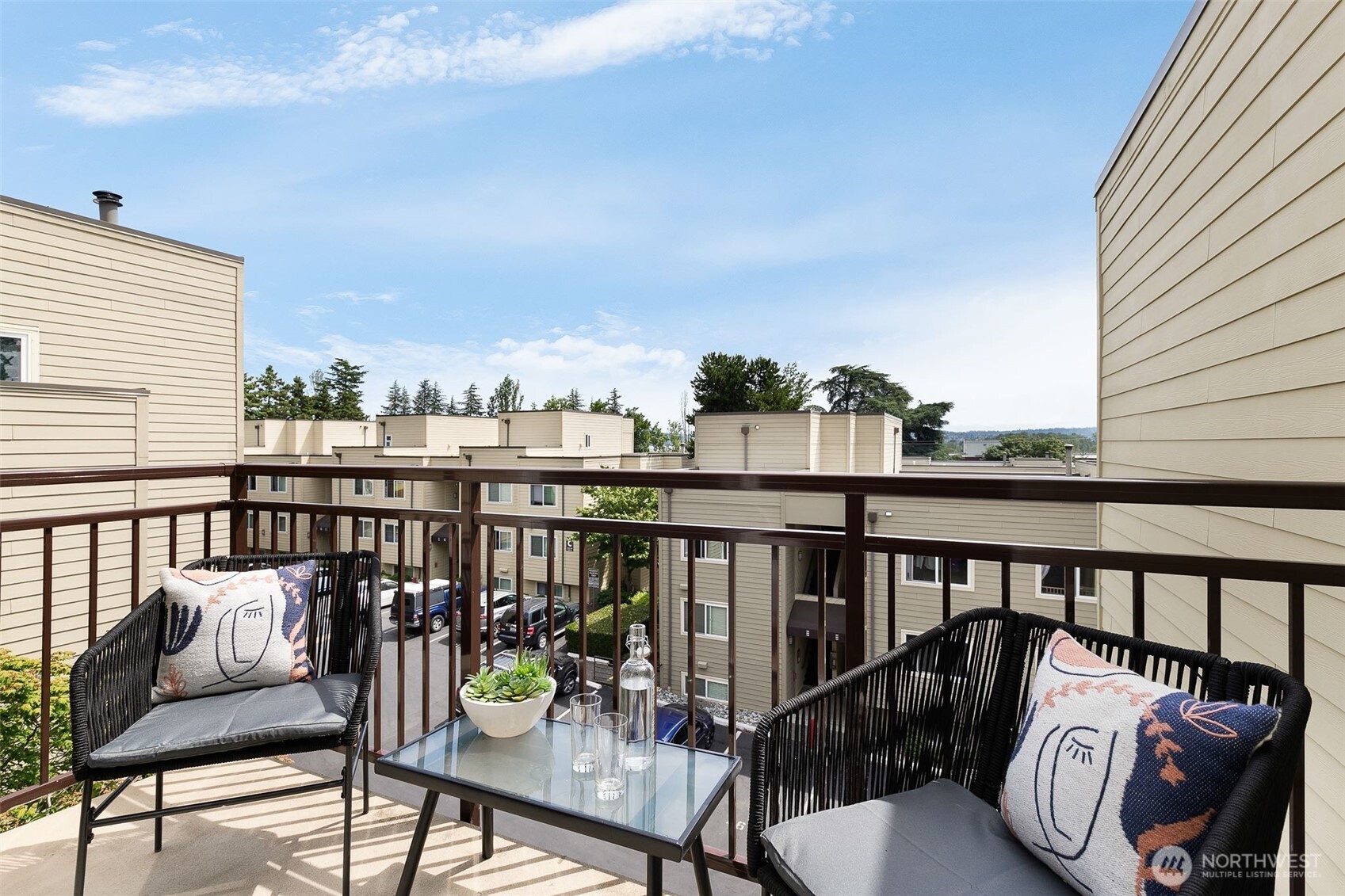 5824 NE 75th Street #307, Seattle, WA 98115, photo 3 of 28