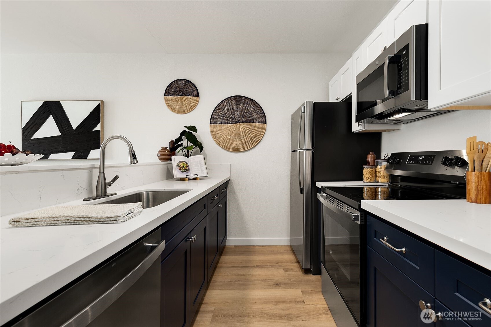 5824 NE 75th Street #307, Seattle, WA 98115, photo 2 of 28