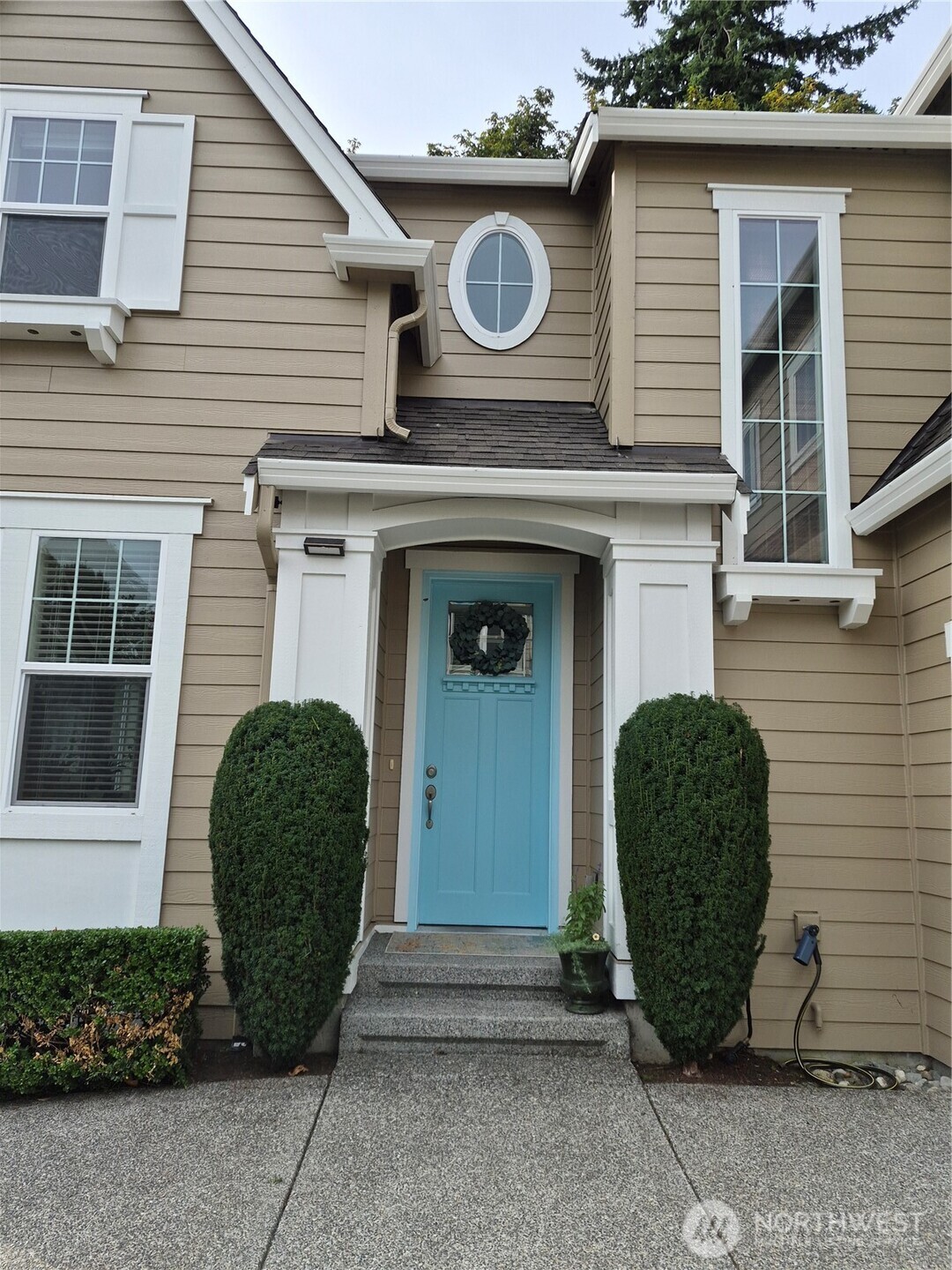 17023 NE 120th Street, Redmond, WA 98052-1711, photo 2 of 3