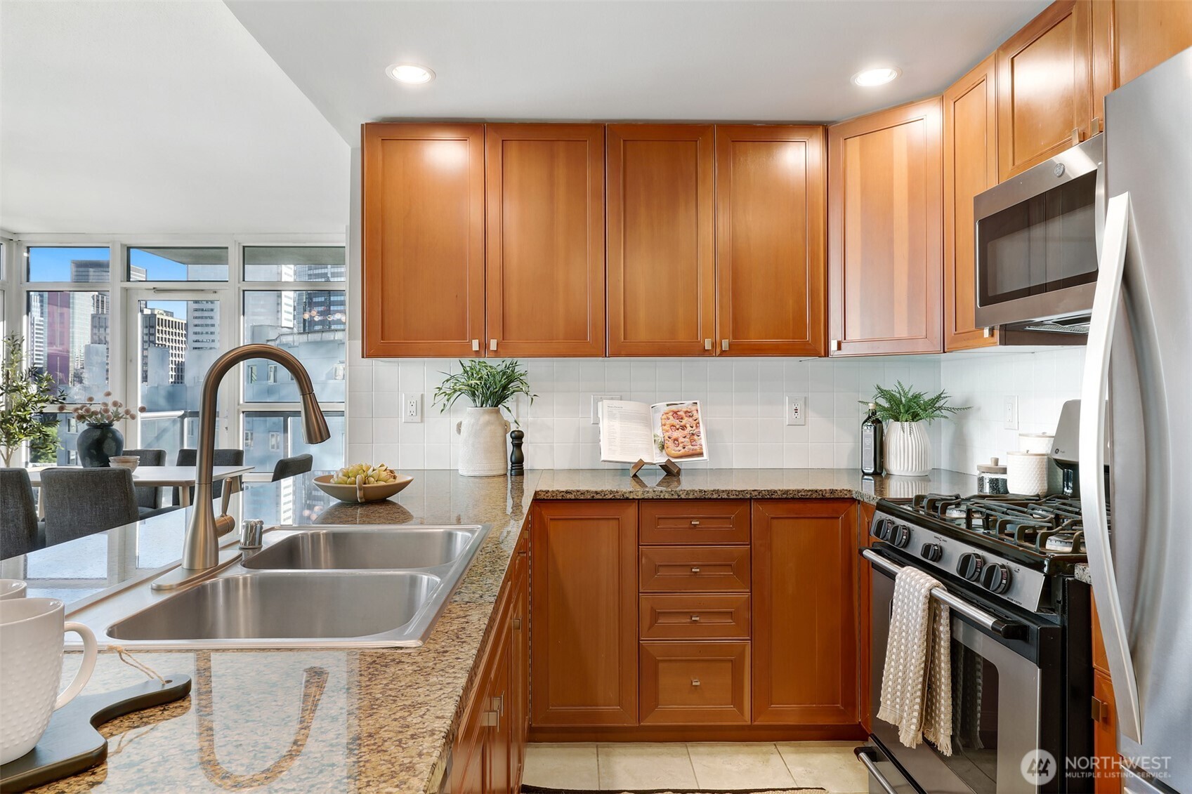 1420 Terry Avenue #1108, Seattle, WA 98101, photo 5 of 39