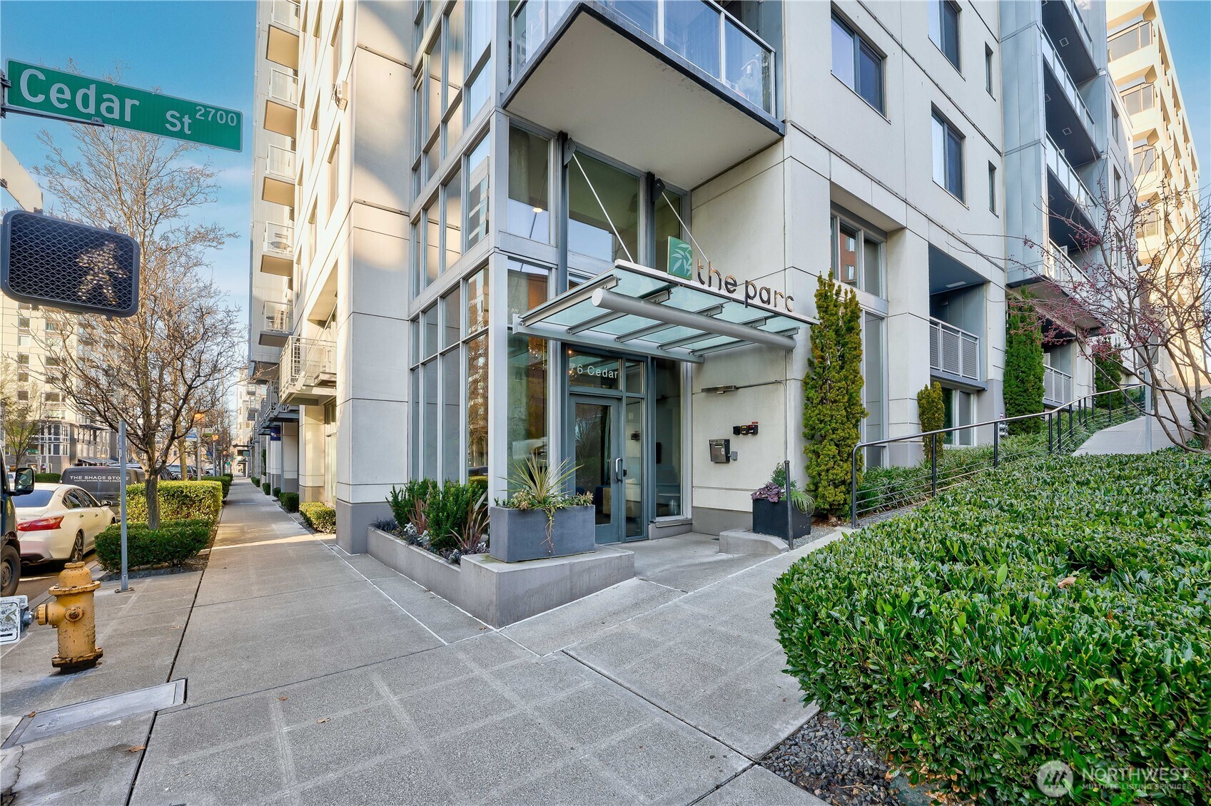 76 Cedar Street #405, Seattle, WA 98121, photo 2 of 37