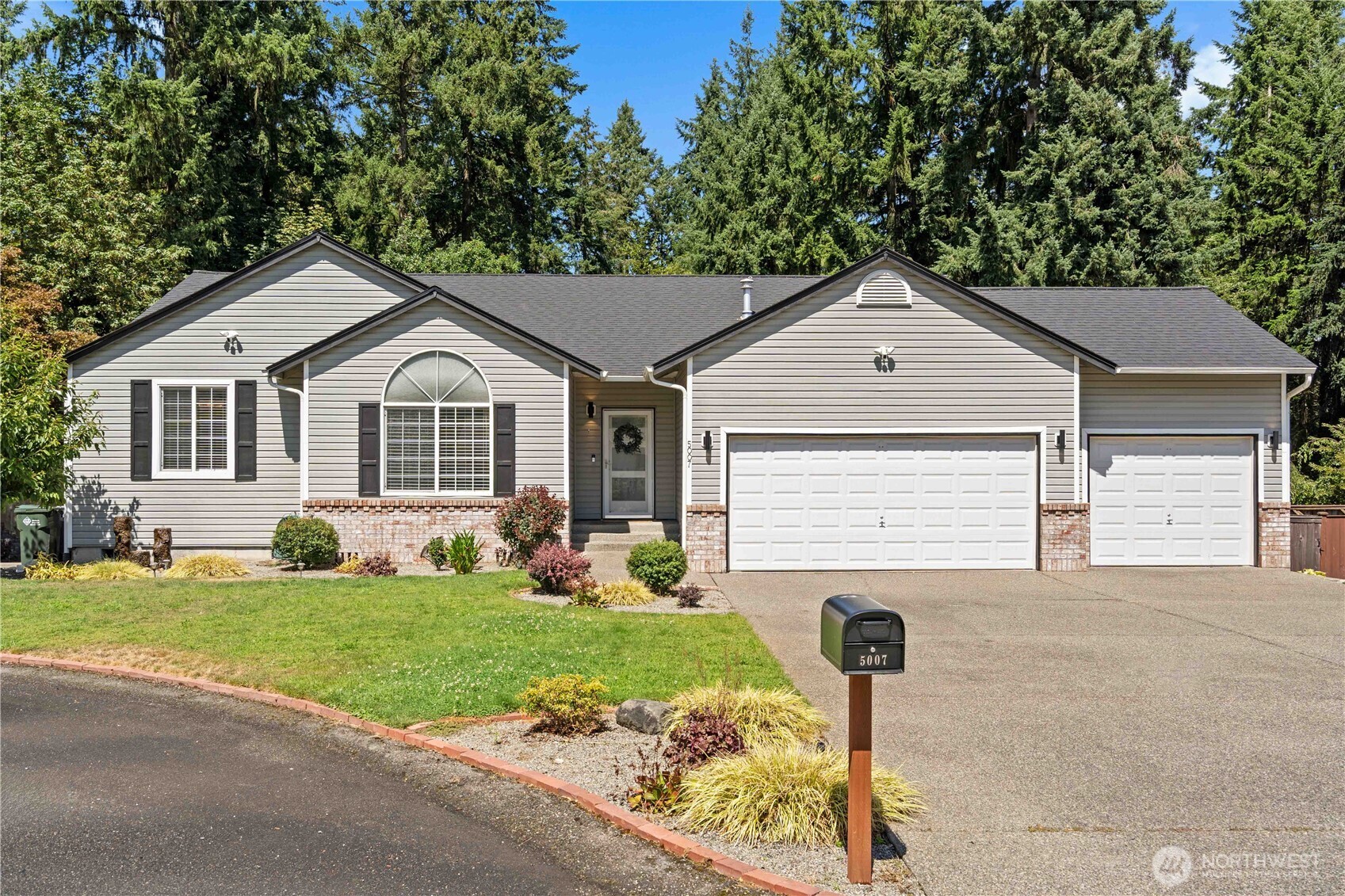 5007 86th Street Ct E