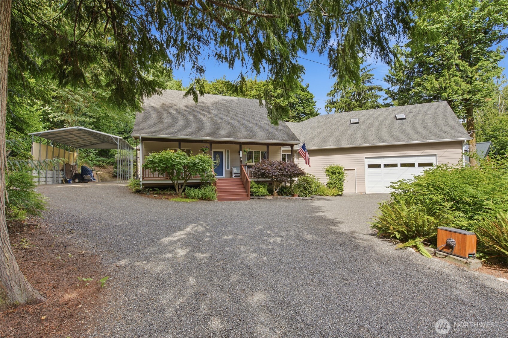 4782 NW Grover Lane