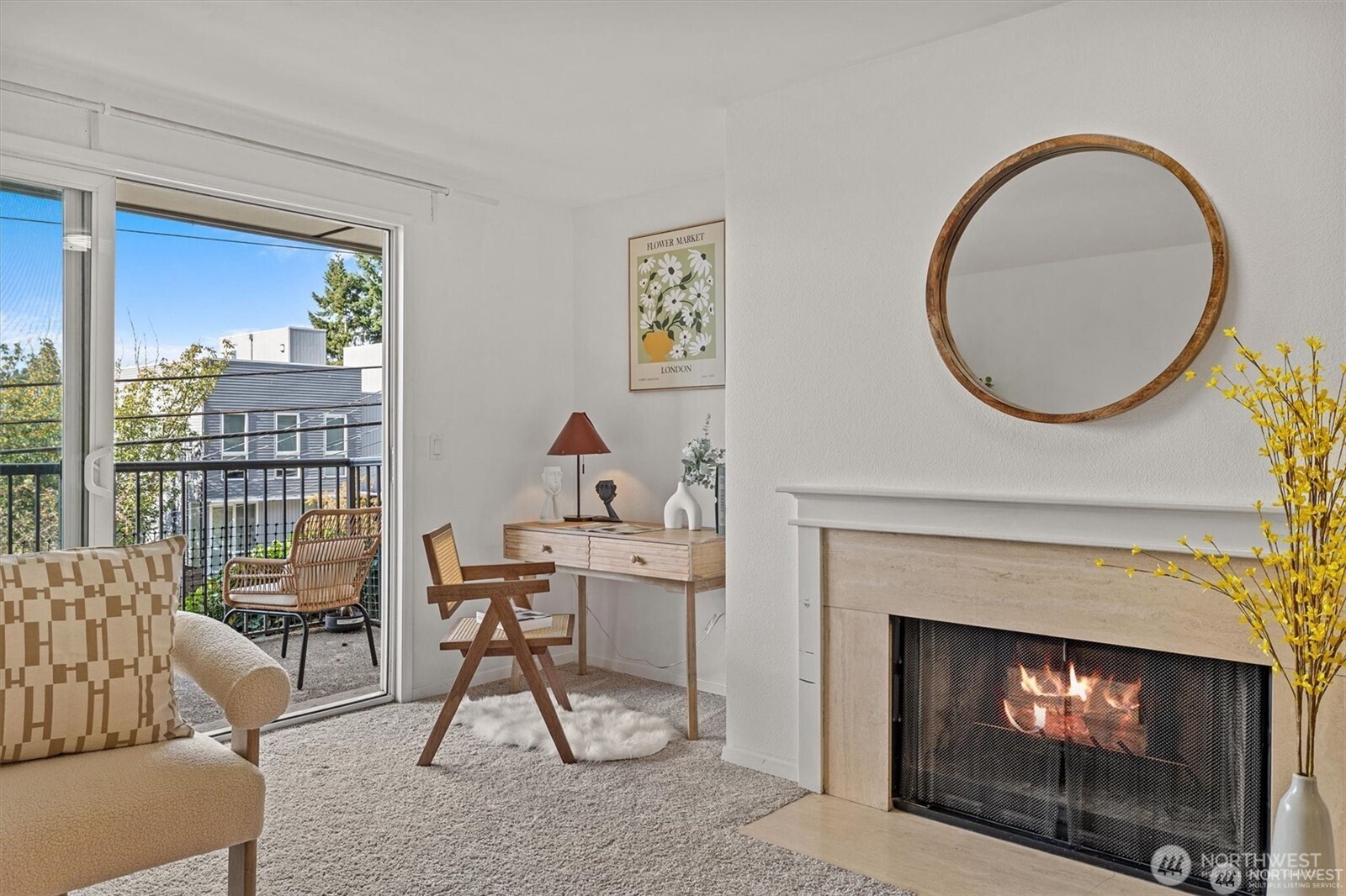 2253 Gilman Drive W #104, Seattle, WA 98119, photo 5 of 25