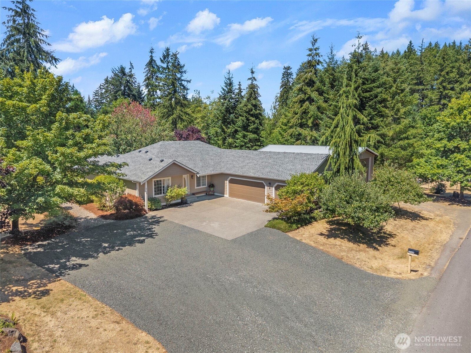 6709 Appletree Lane