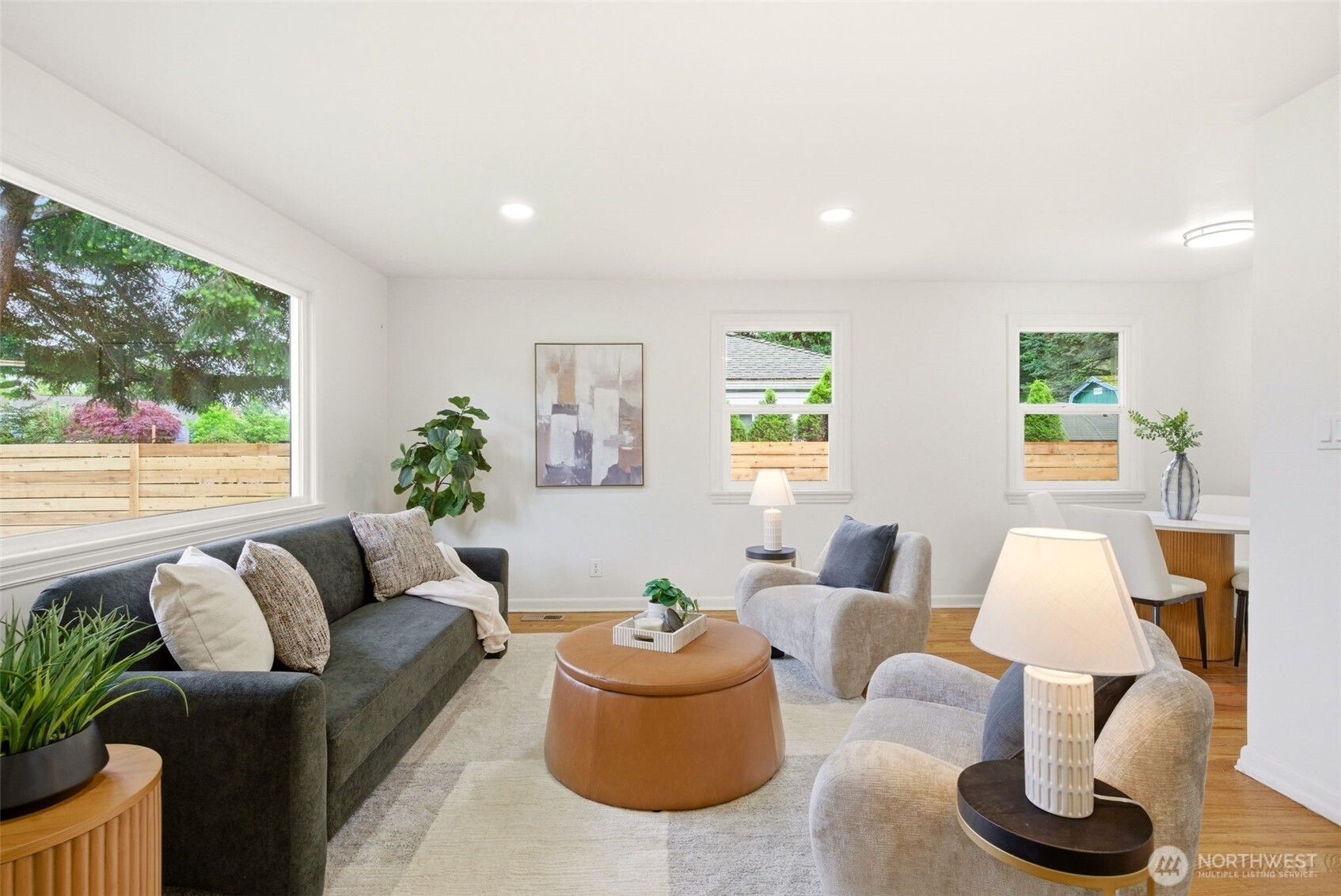 9723 Evanston Avenue N, Seattle, WA 98103, photo 4 of 22