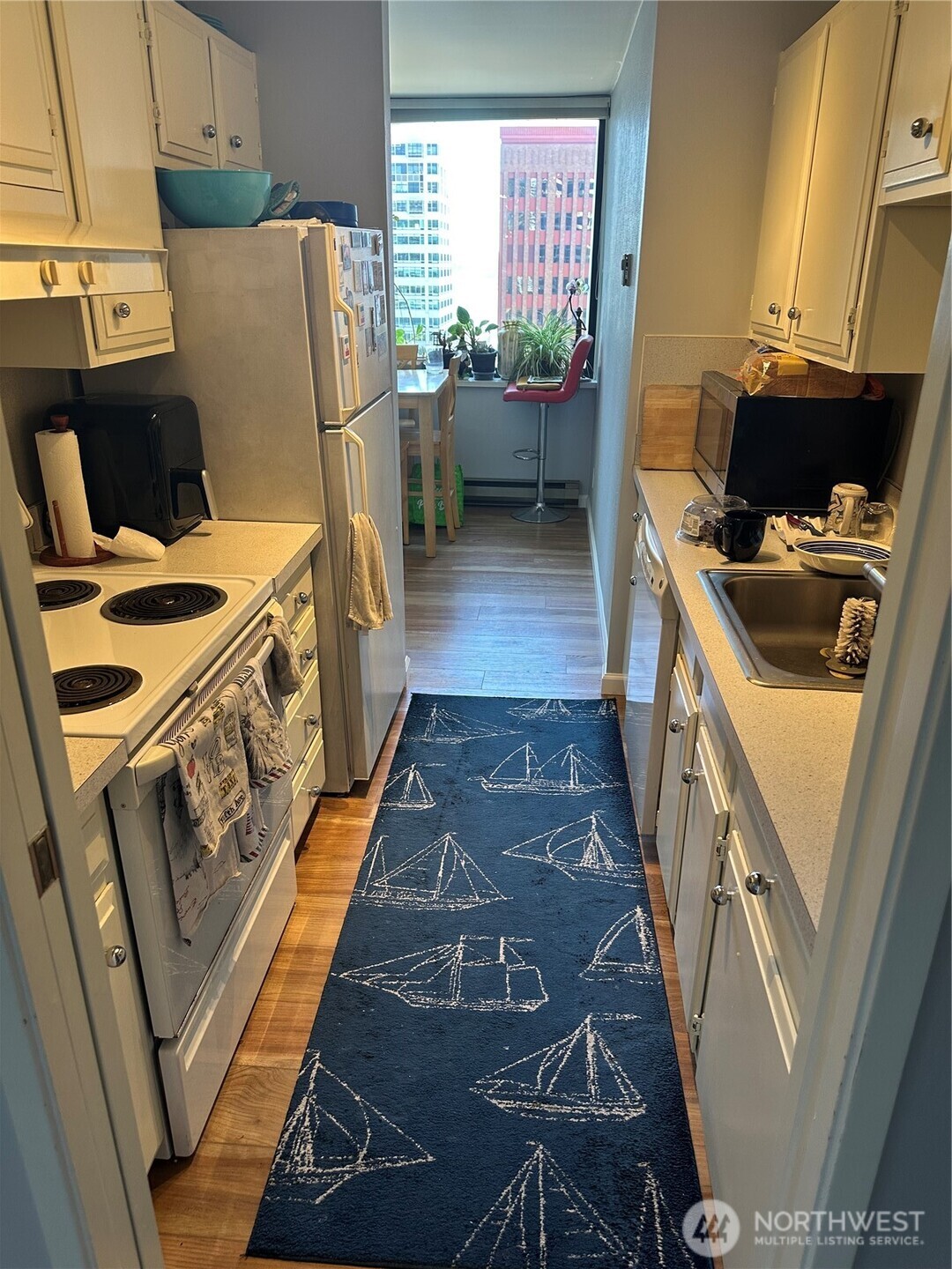 2100 3rd Avenue #1401, Seattle, WA 98121, photo 3 of 10