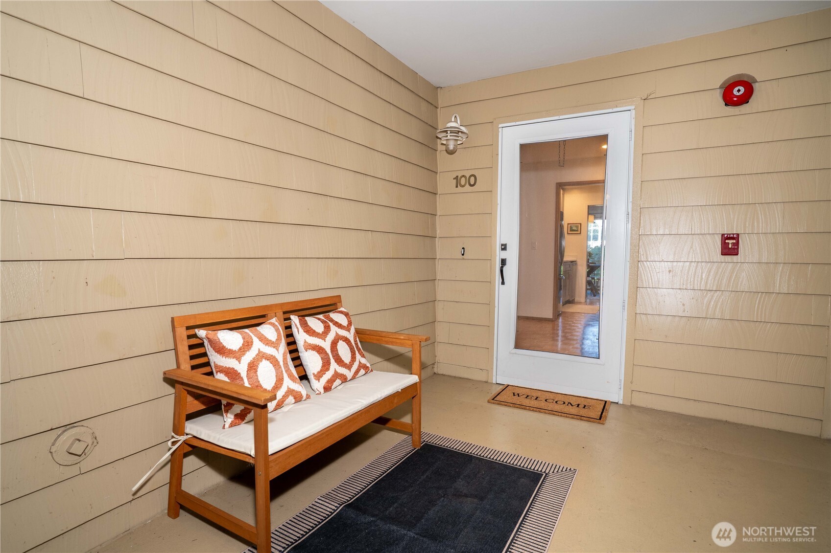 2811 14th Avenue W #100, Seattle, WA 98119, photo 4 of 33