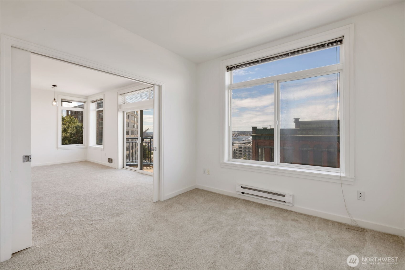 2414 1st Avenue #617, Seattle, WA 98121-1328, photo 2 of 21