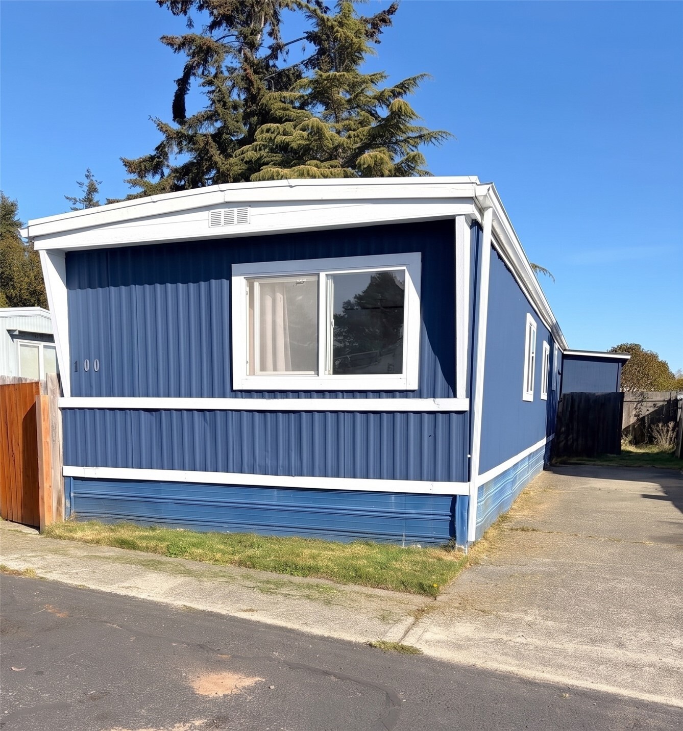 700 NW Crosby Avenue #100