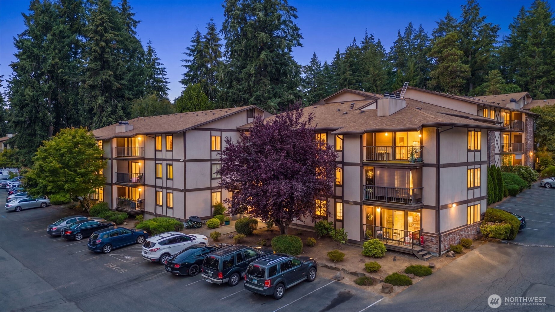4601 Grandview Drive W #R317