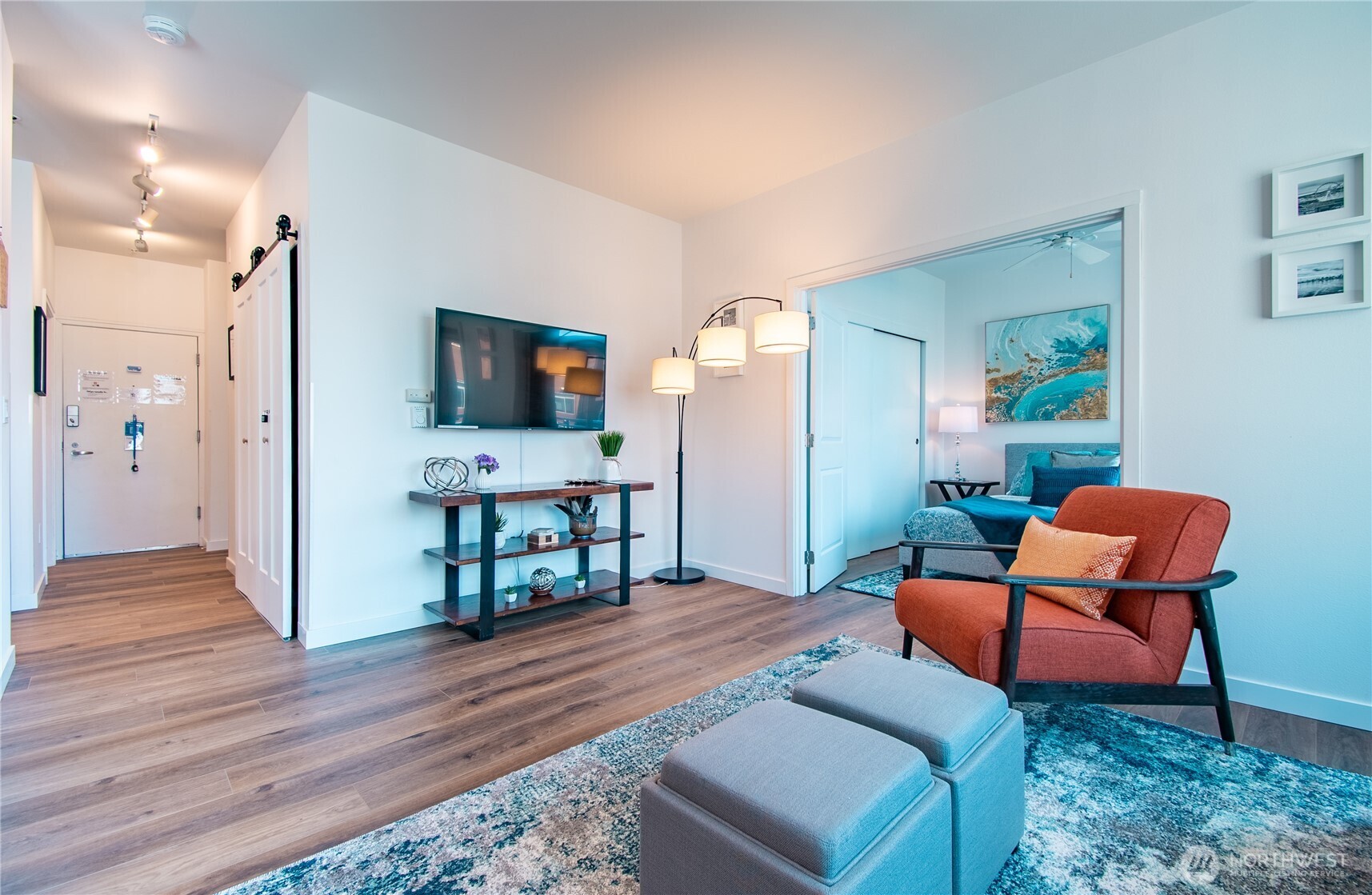 2415 2nd Avenue #729, Seattle, WA 98121, photo 3 of 23